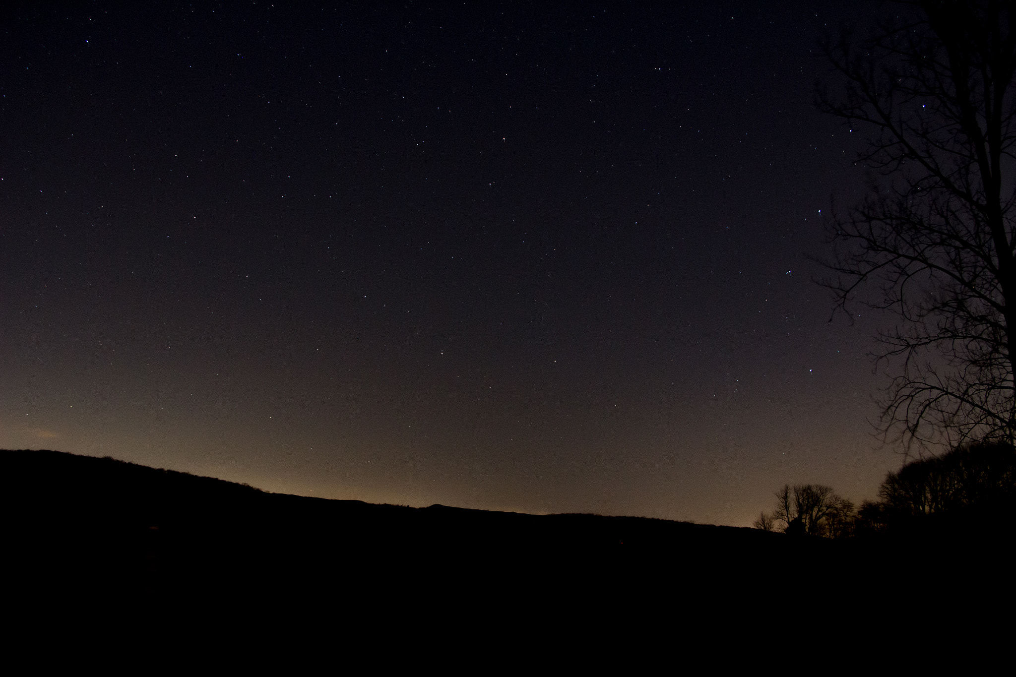 Canon EOS 100D (EOS Rebel SL1 / EOS Kiss X7) sample photo. Peace valley at night photography