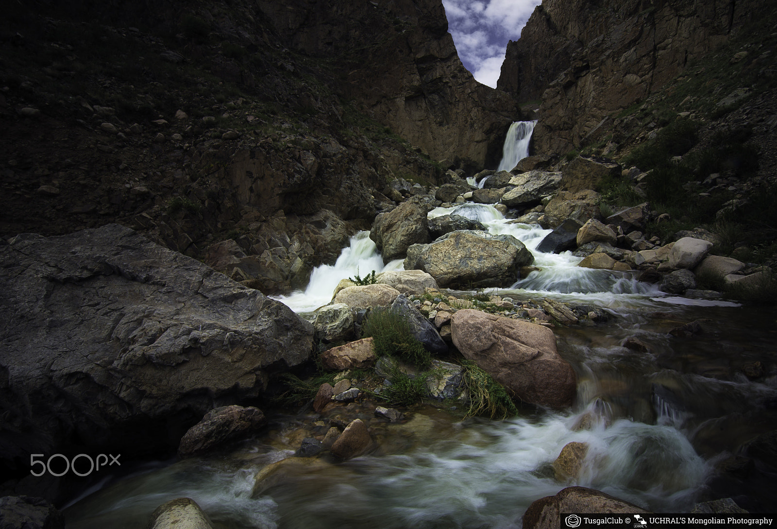 Nikon D7100 + Tokina AT-X Pro 11-16mm F2.8 DX sample photo. Goojuur waterfall photography