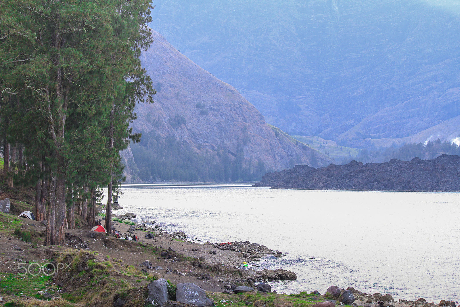 Canon EF-S 55-250mm F4-5.6 IS sample photo. Rinjani photography