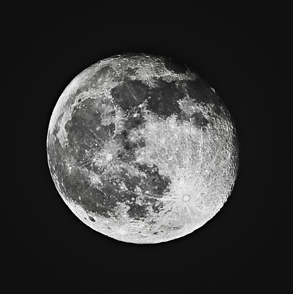 Sony Alpha DSLR-A700 sample photo. Moon photography