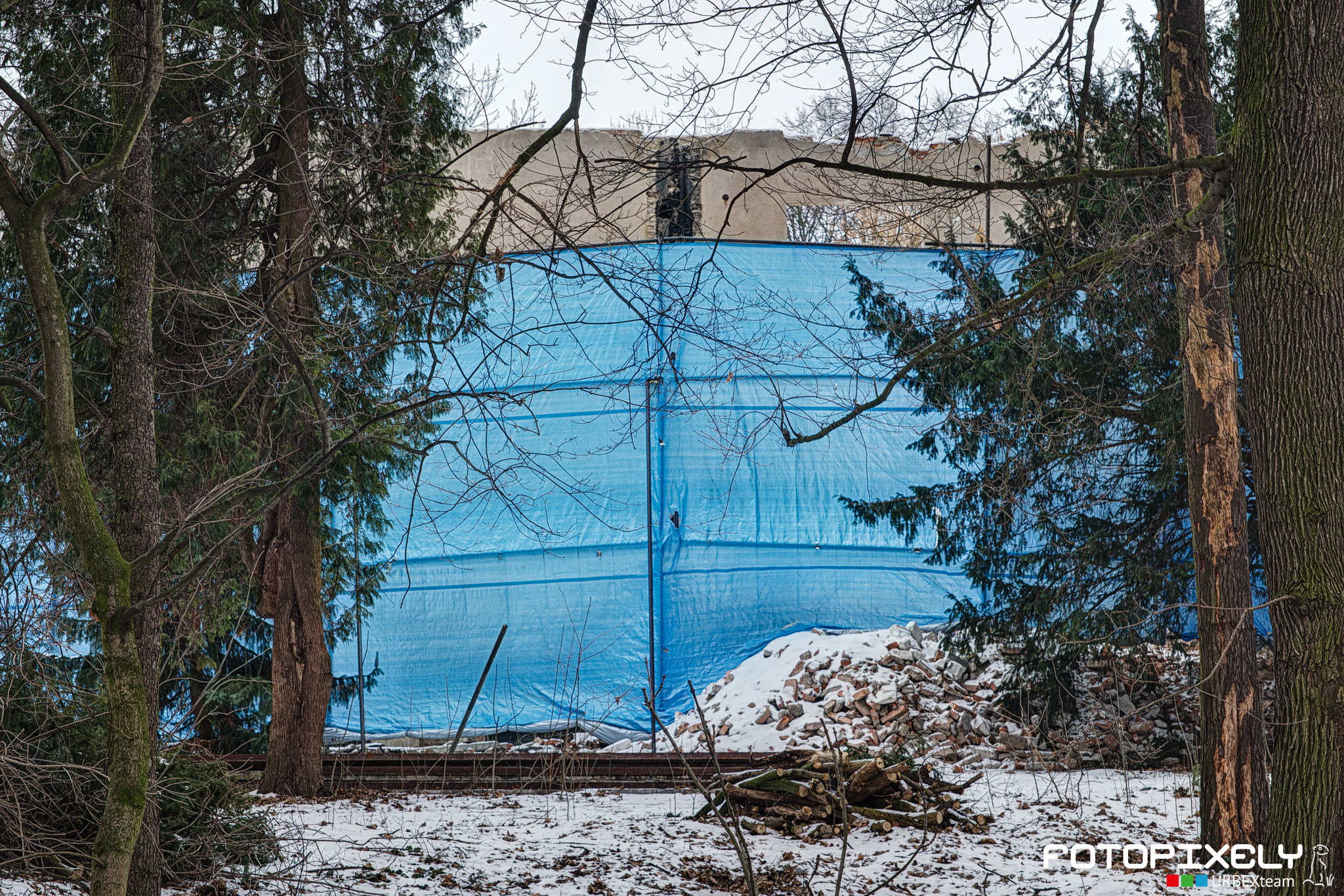 Nikon D600 + Sigma 24-70mm F2.8 EX DG HSM sample photo. Bývalý skautský areál prknovka / former scout area photography