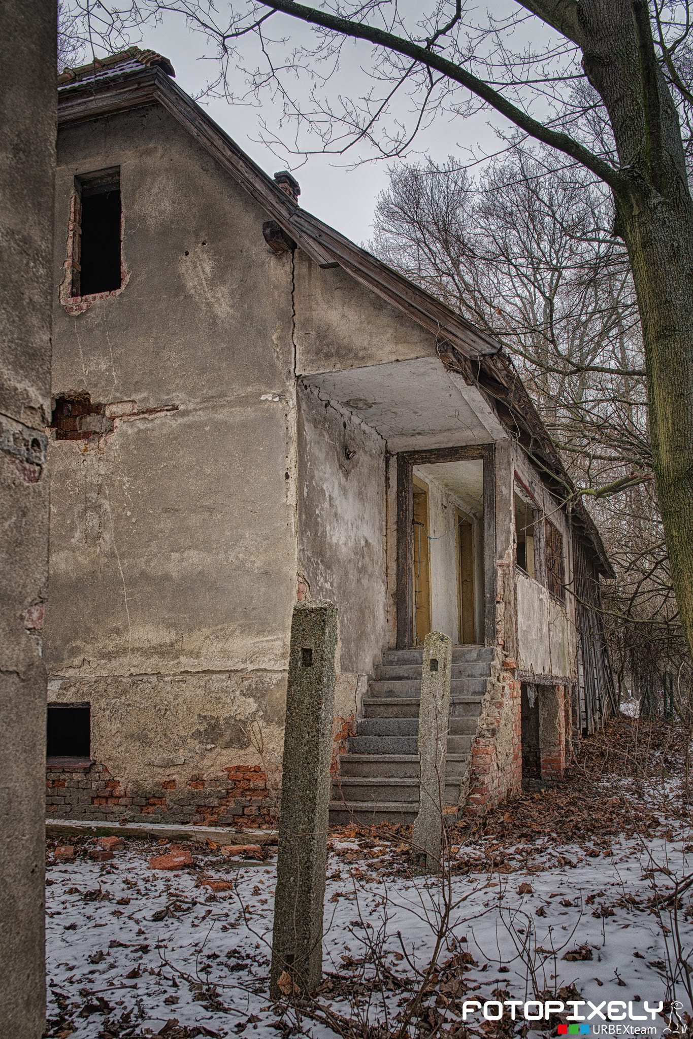 Nikon D600 + Sigma 24-70mm F2.8 EX DG HSM sample photo. Bývalý skautský areál prknovka / former scout area photography