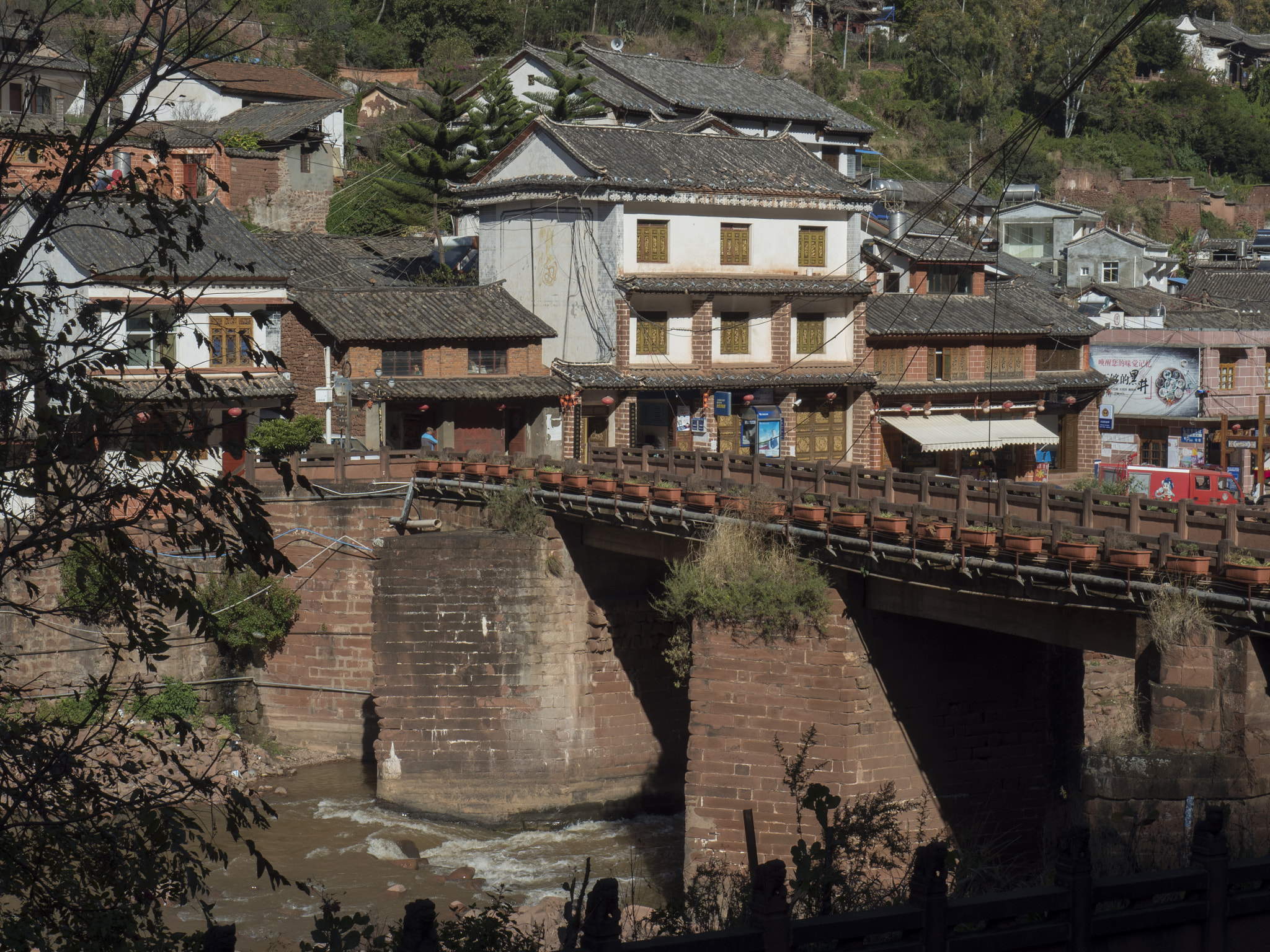 OLYMPUS M.14-150mm F4.0-5.6 II sample photo. Yunnan - china photography