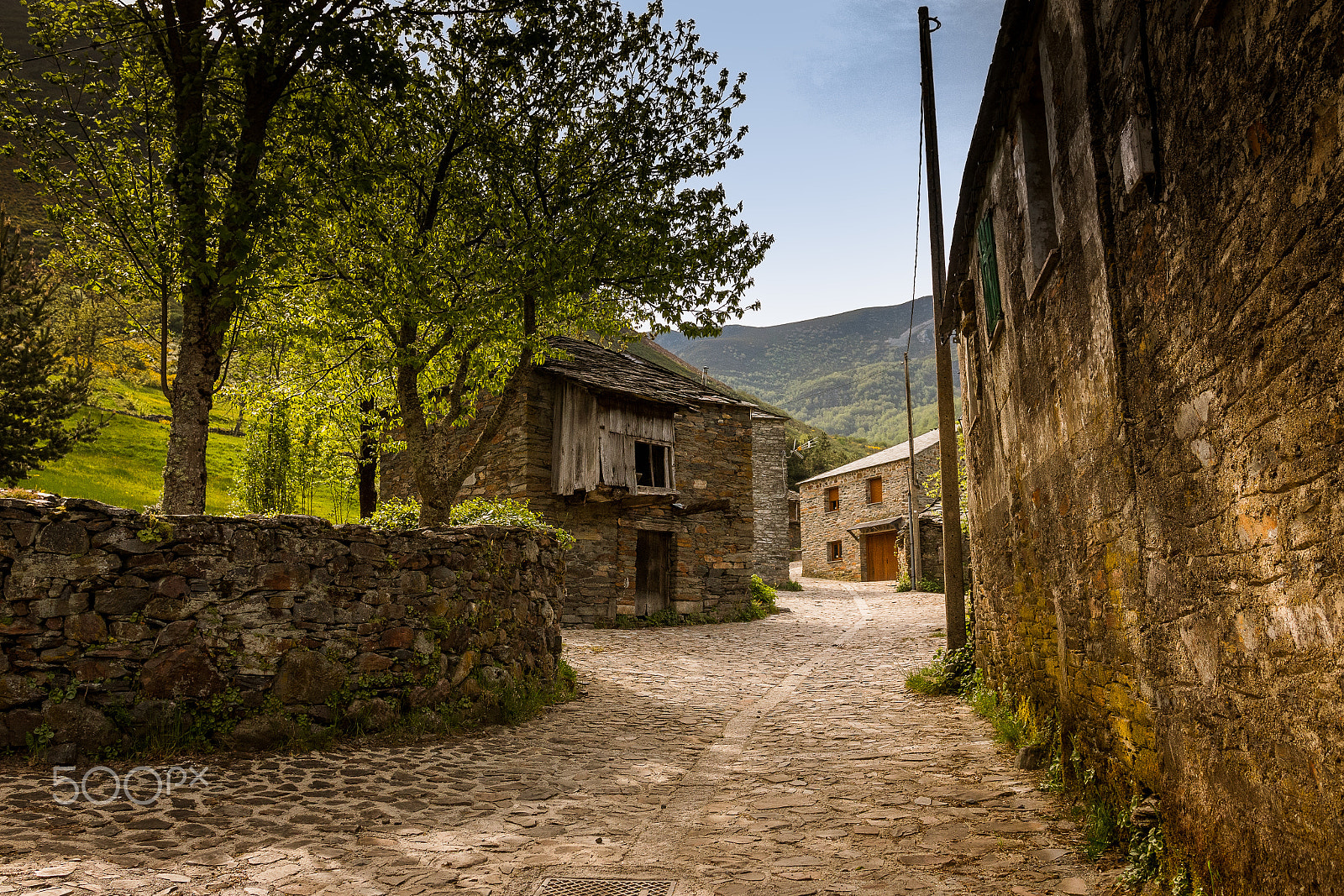 Sigma 18-35mm f/1.8 DC HSM sample photo. Small village of balouta photography