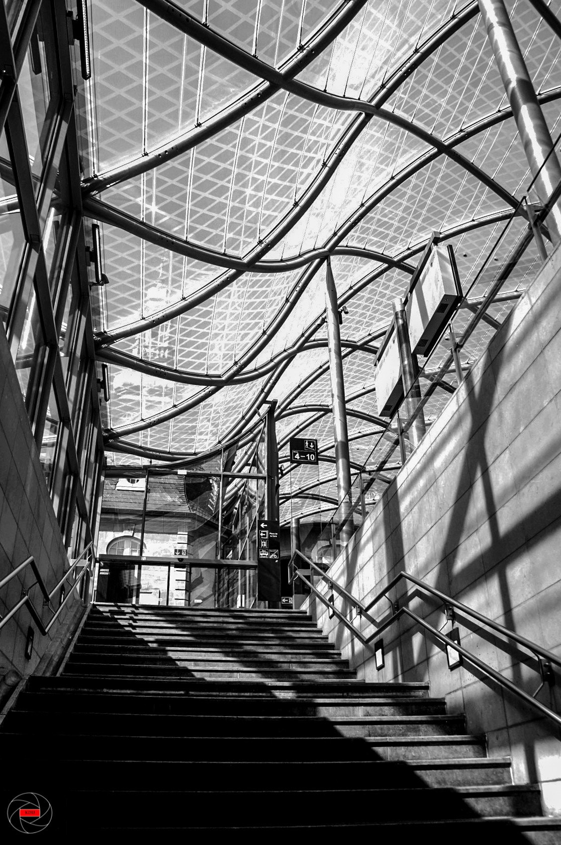 Sony DT 18-200mm F3.5-6.3 sample photo. Stairs photography