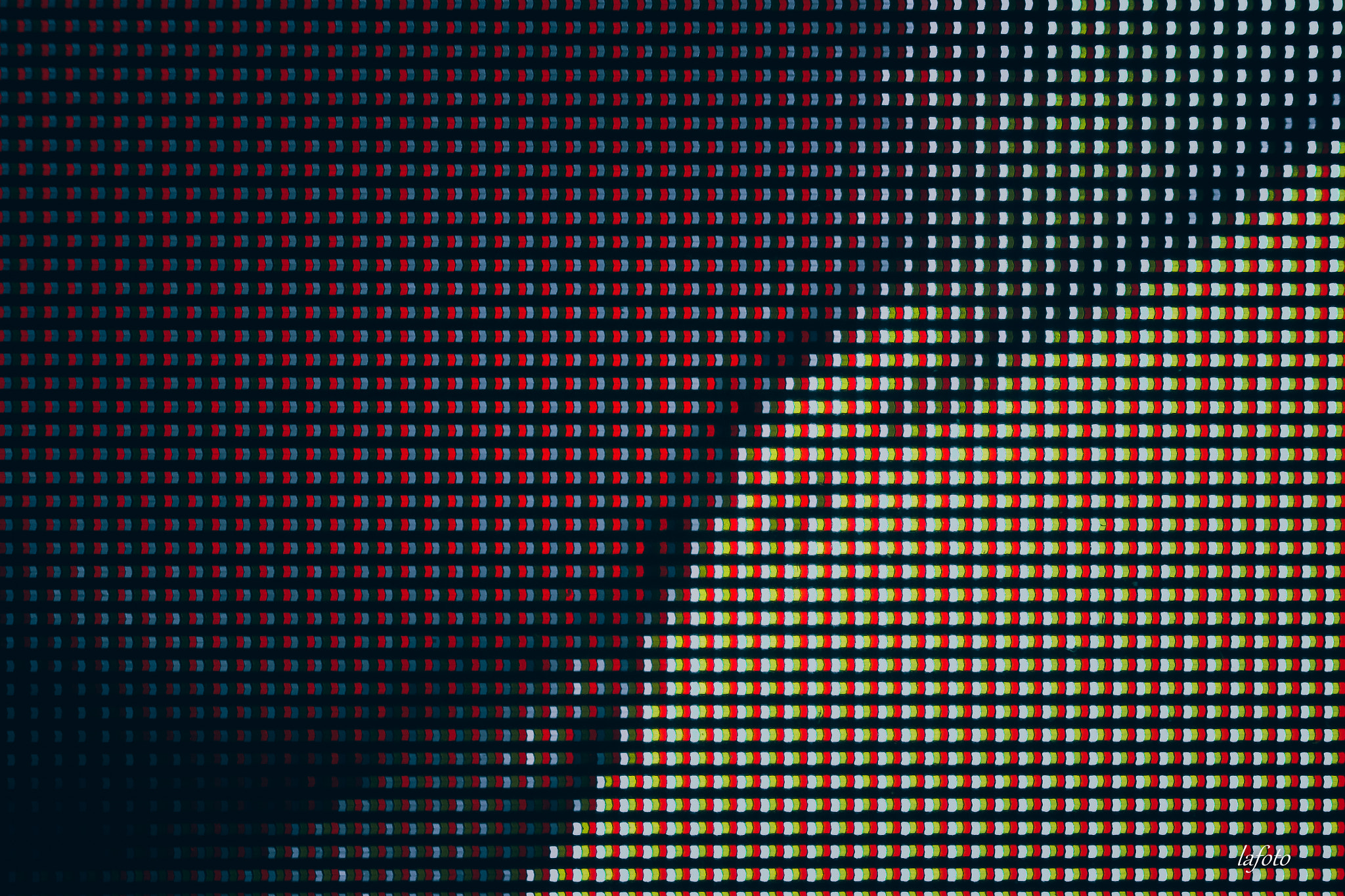 Canon EF-S 18-55mm F3.5-5.6 III sample photo. Pixel abstract art photography