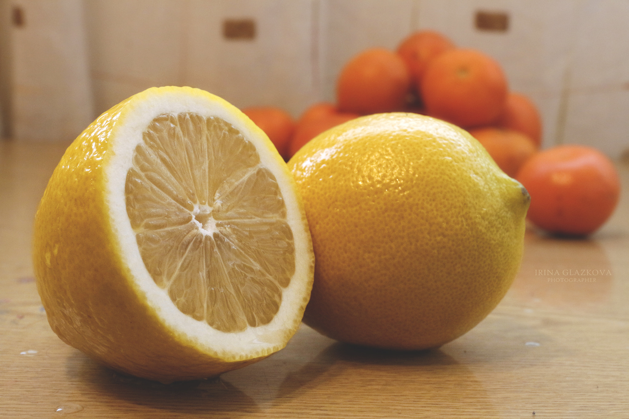 Canon EOS 700D (EOS Rebel T5i / EOS Kiss X7i) sample photo. Cut lemon and tangerines photography