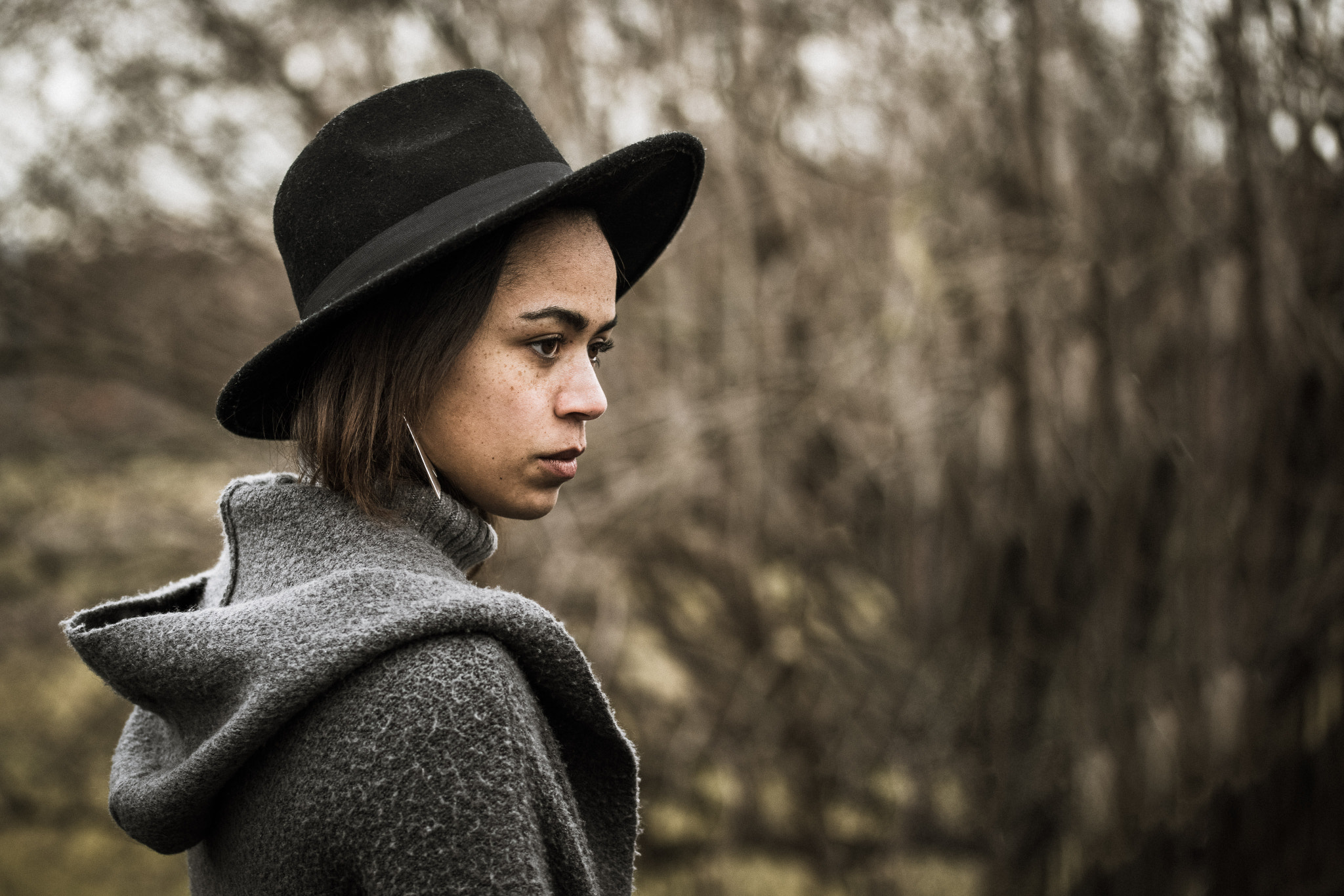 Sony a7R + 105mm F2.8 sample photo. Alisha with hat ii photography