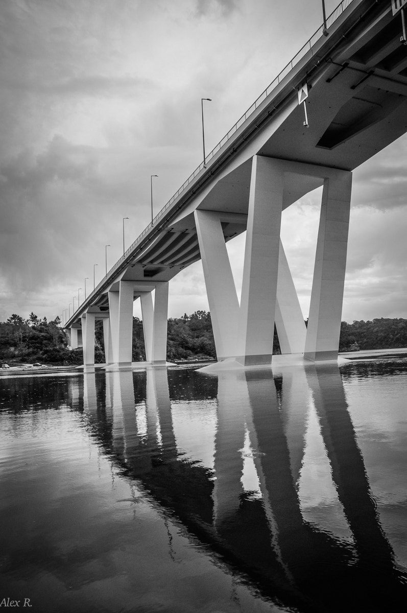 Nikon D300 sample photo. The bridge photography