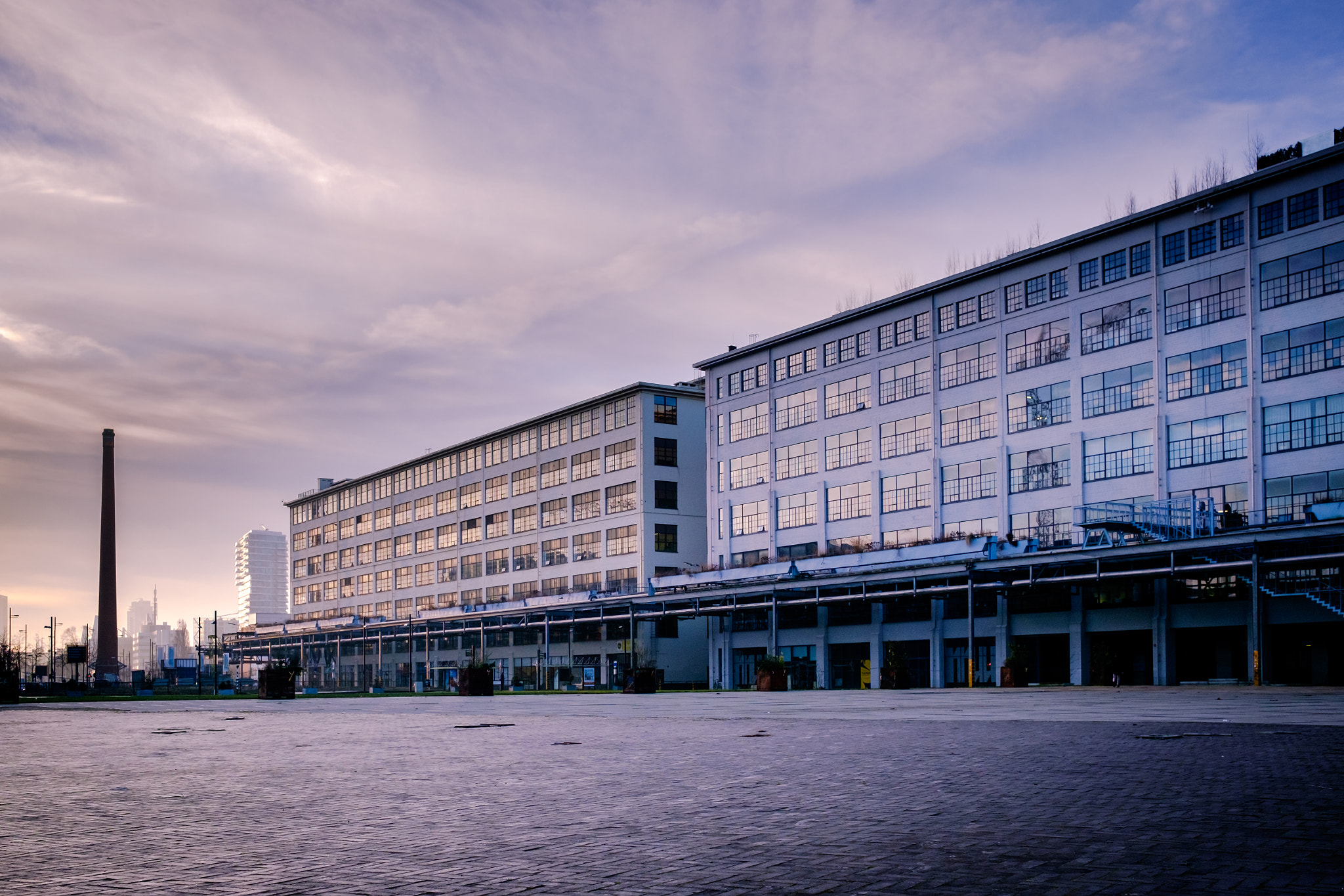 Fujifilm X-T10 + Fujifilm XF 23mm F1.4 R sample photo. Good morning factory photography