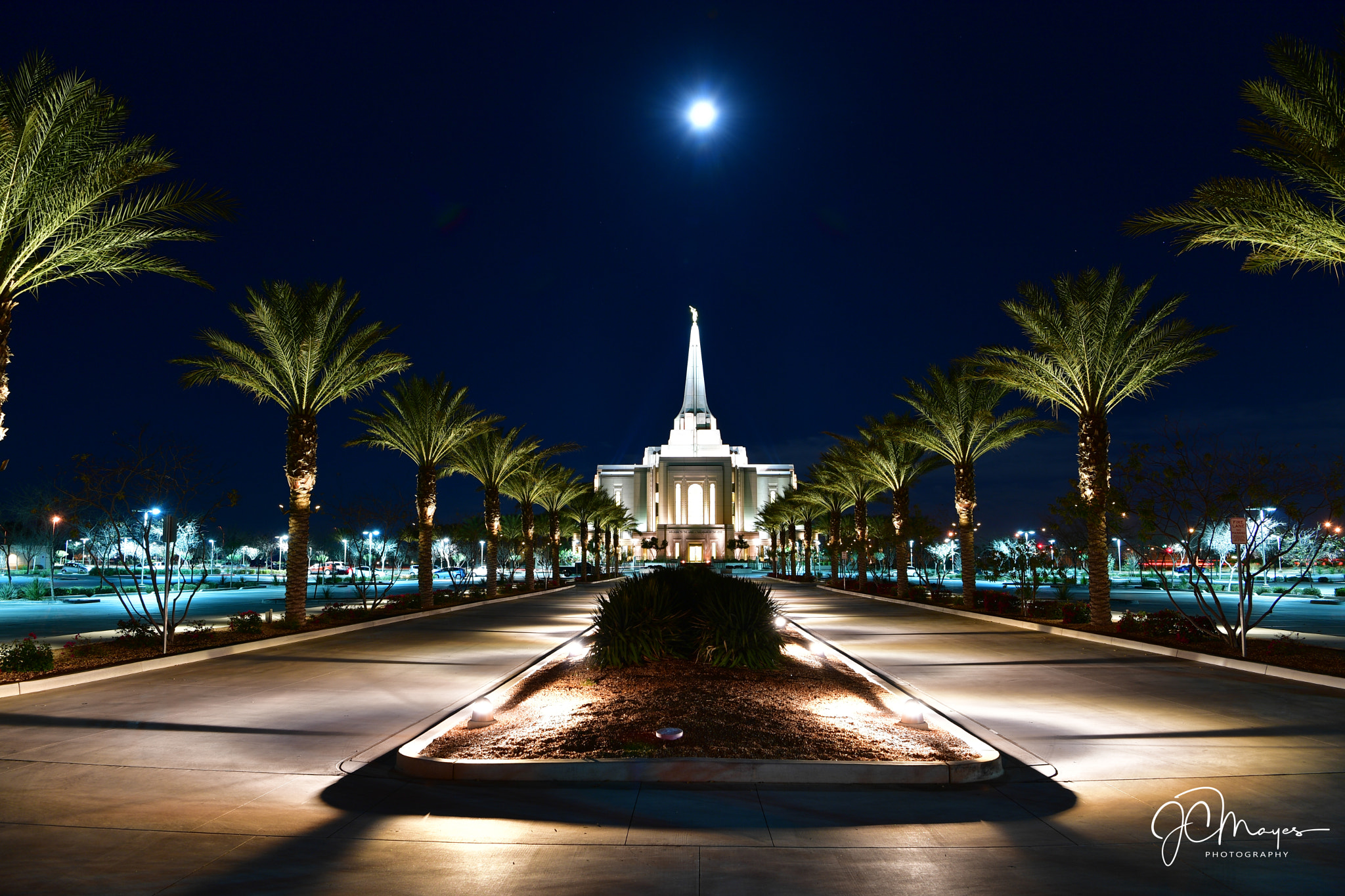 Nikon D5 + Nikon AF-S Nikkor 24-70mm F2.8E ED VR sample photo. Full moon setting over the lds temple in gilbert, arizona. photography