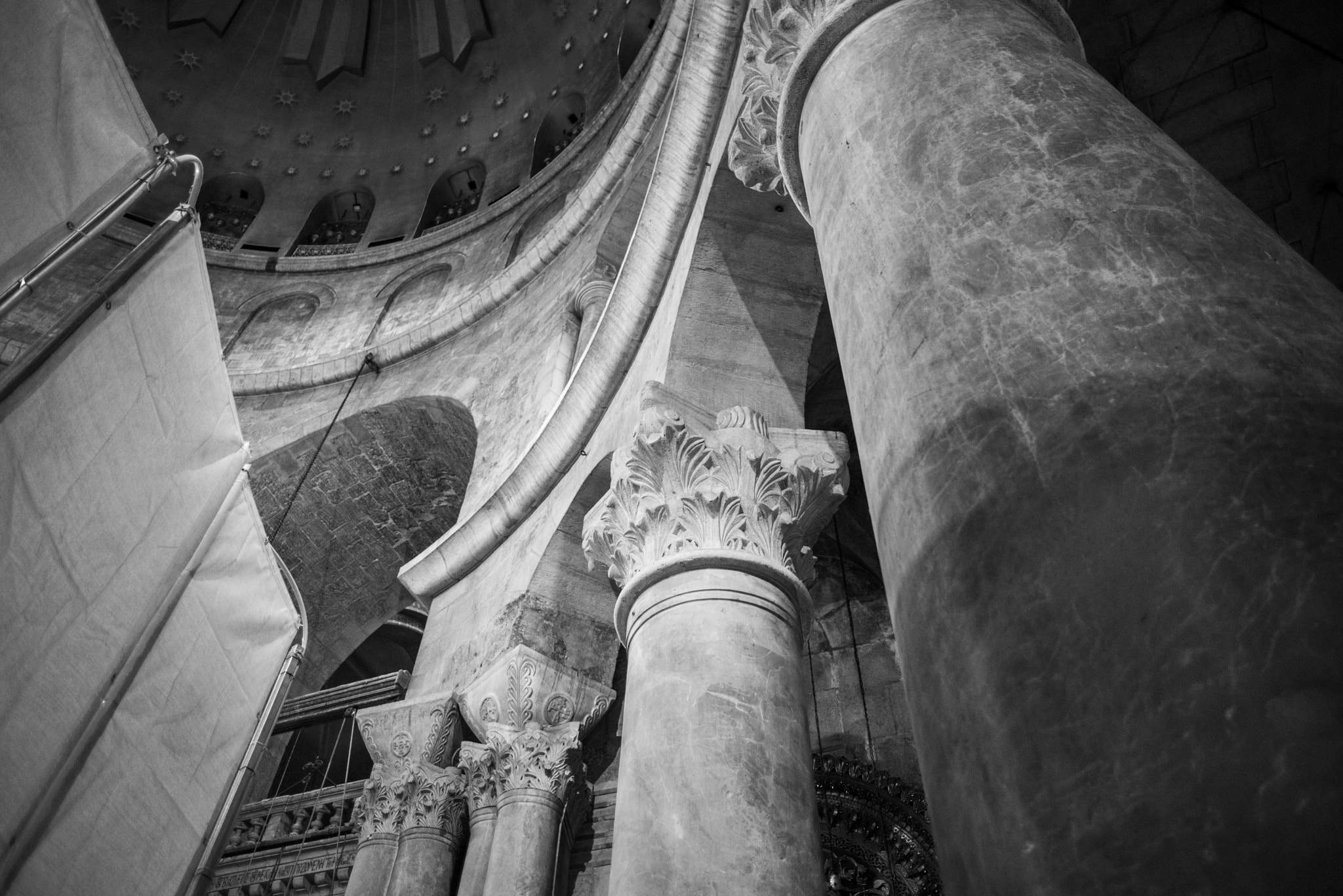 Nikon AF Nikkor 24mm F2.8D sample photo. Cathedral photography