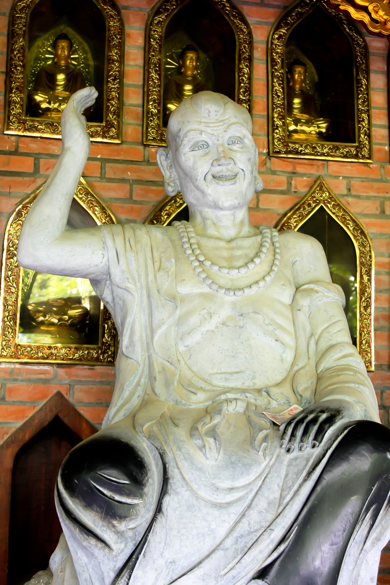 Canon EOS 40D + Canon EF 24-105mm F4L IS USM sample photo. Buddhism statue photography