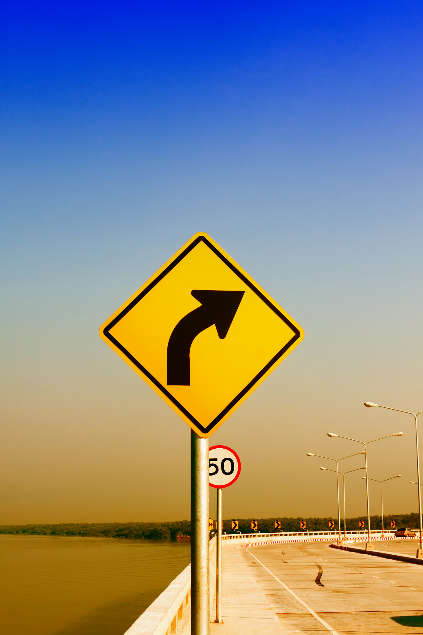 Canon EOS 50D + Canon EF 17-40mm F4L USM sample photo. General traffic sign symbol and traffic signal photography