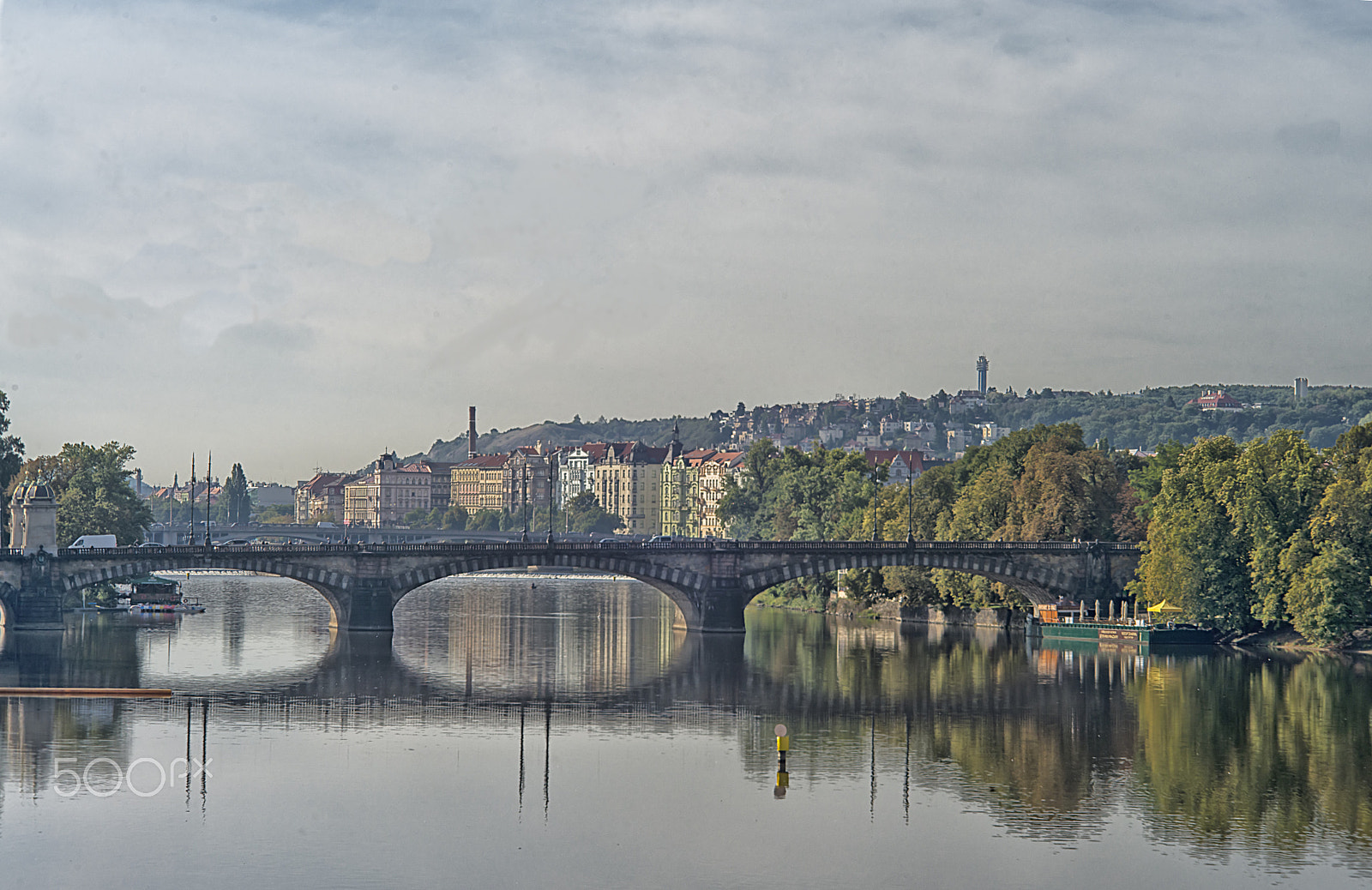 AF Zoom-Nikkor 35-105mm f/3.5-4.5D sample photo. Svatopluk bridge over the vltava river, prague photography
