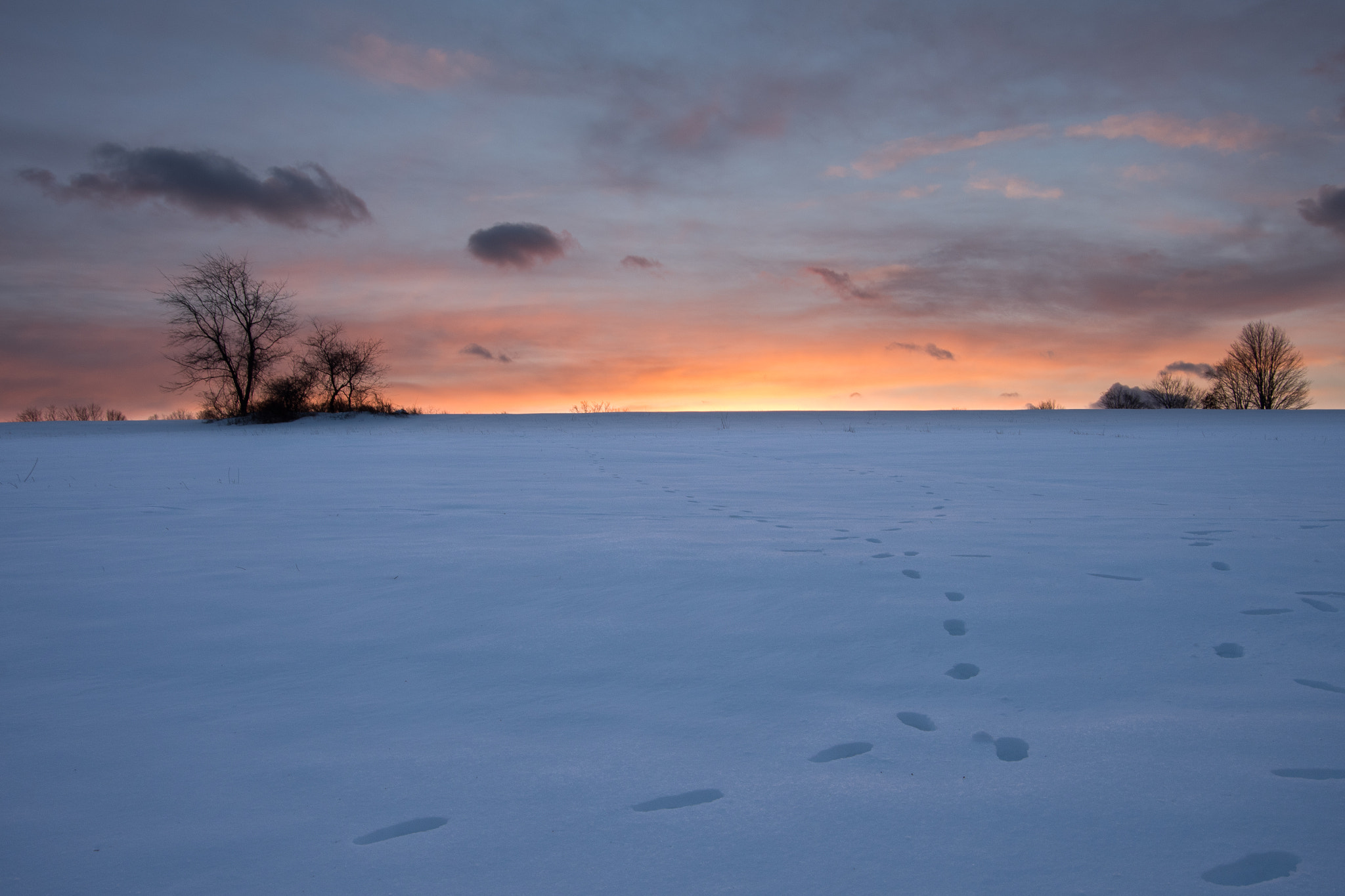 Pentax K-1 sample photo. Footprints to the sunset photography