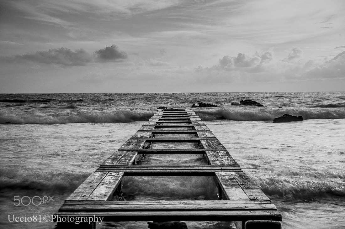 Sony Alpha DSLR-A580 + Tamron SP 24-70mm F2.8 Di VC USD sample photo. Silver sea photography