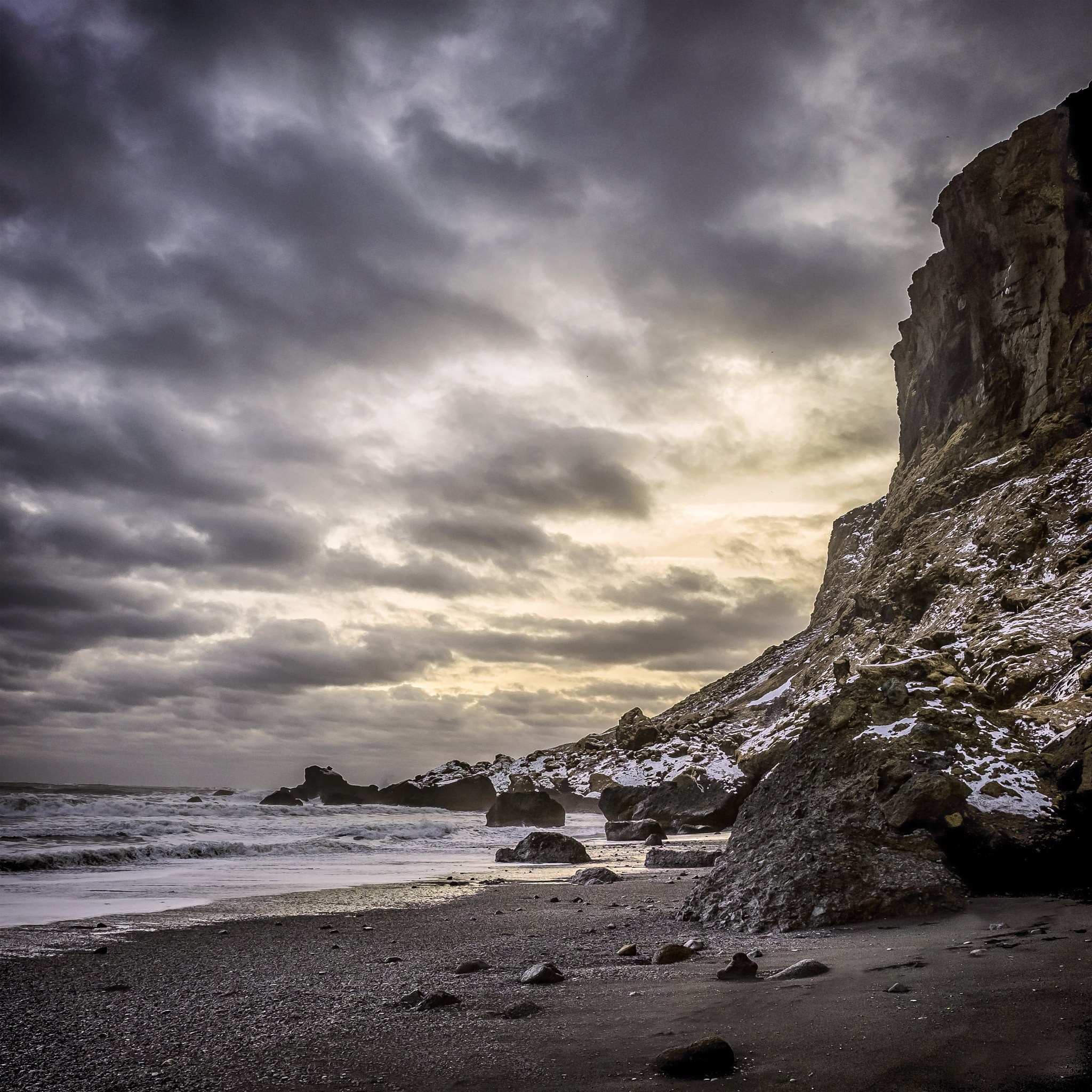 Fujifilm XF 14mm F2.8 R sample photo. Cliffs of vik 2 photography