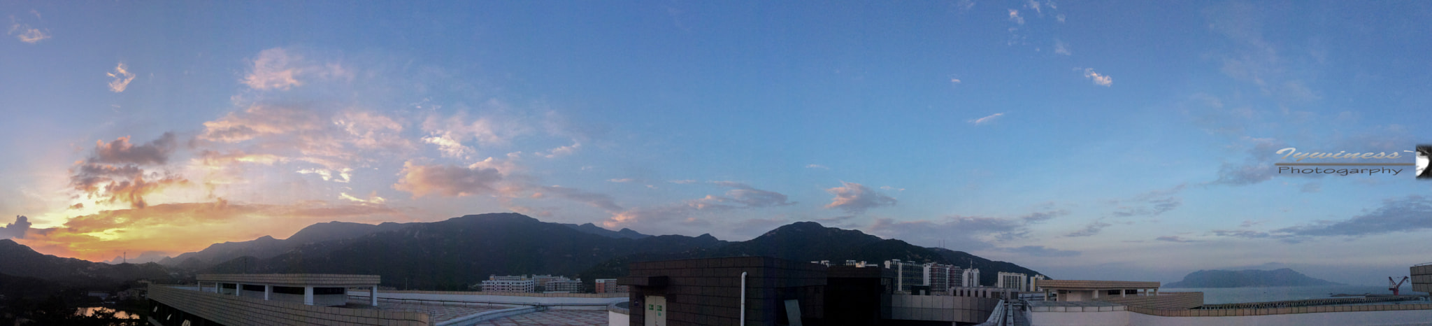 iPad mini 2 back camera 3.3mm f/2.4 sample photo. Sunset photography