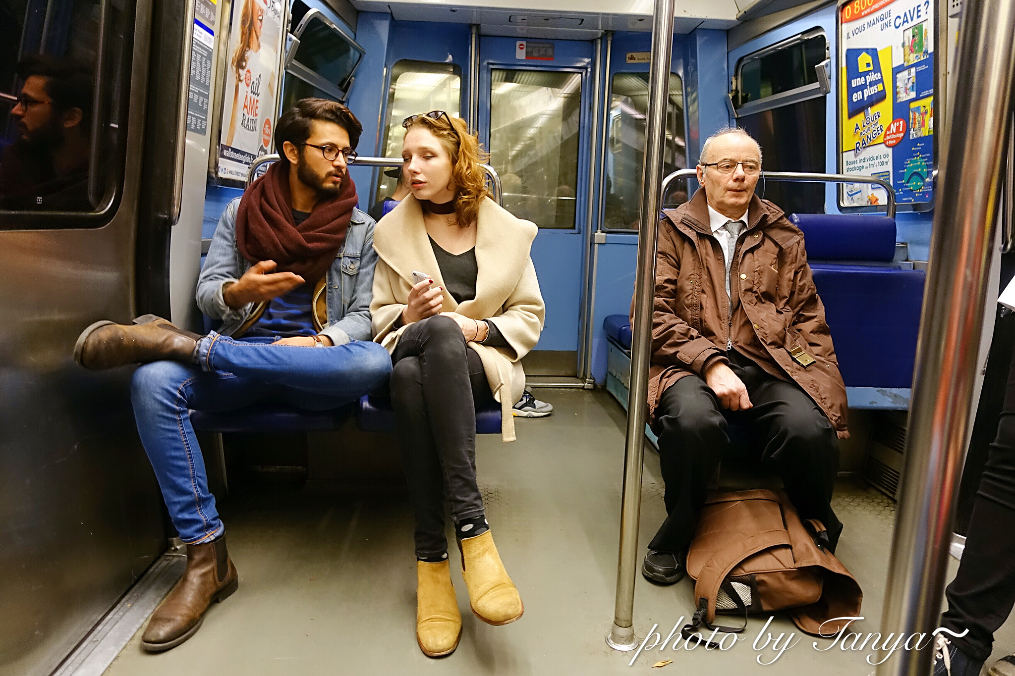 Sony Cyber-shot DSC-RX100 IV + Sony 24-70mm F1.8-2.8 sample photo. The window of city，metro in paris photography