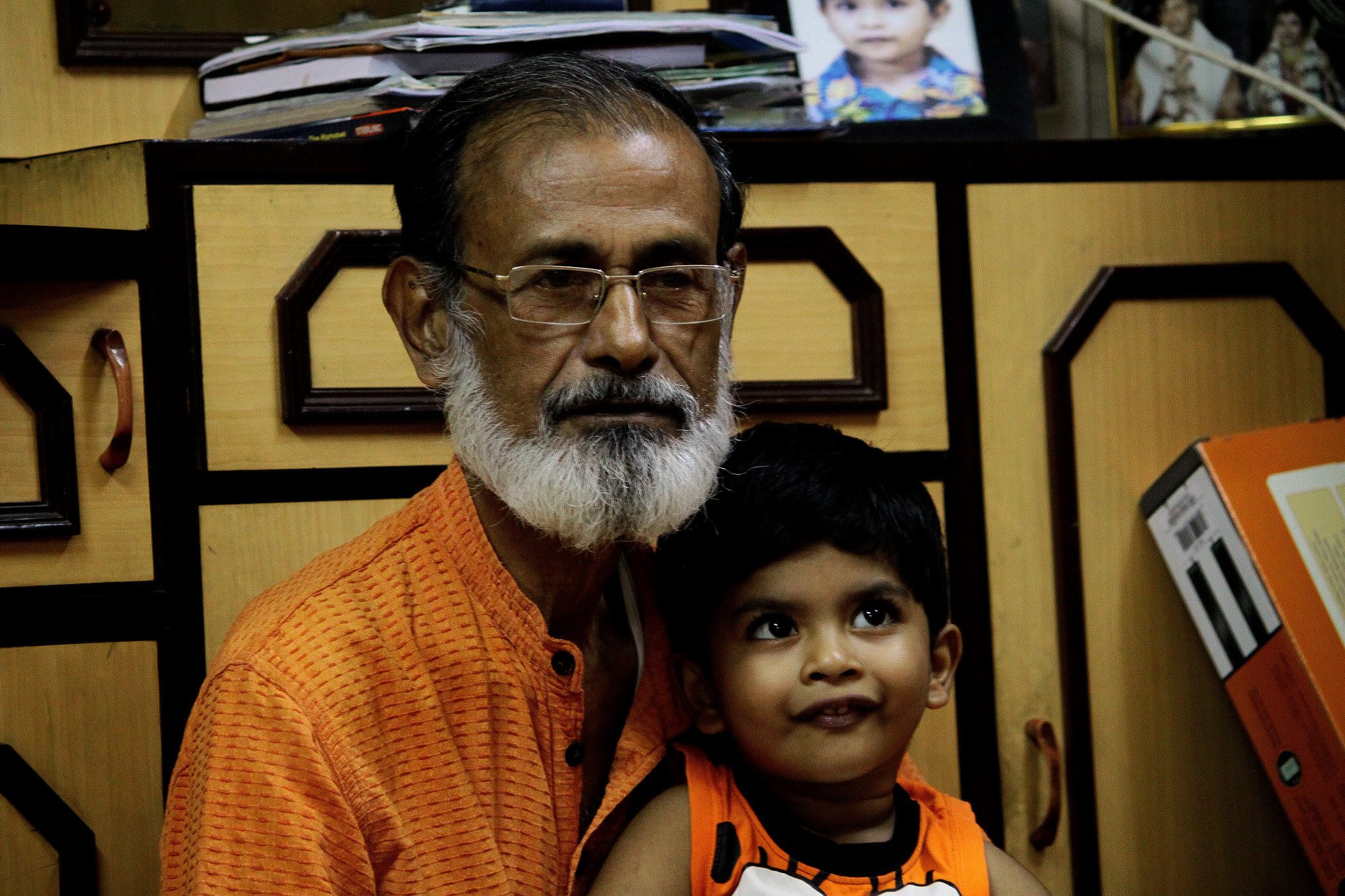 Canon EF-S 55-250mm F4-5.6 IS II sample photo. Growing up with grand-dad (10) photography