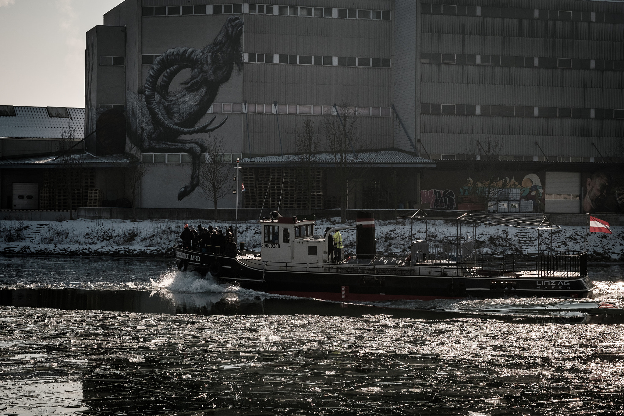 Fujifilm X-Pro2 + Fujifilm XF 56mm F1.2 R sample photo. Linz hafen photography