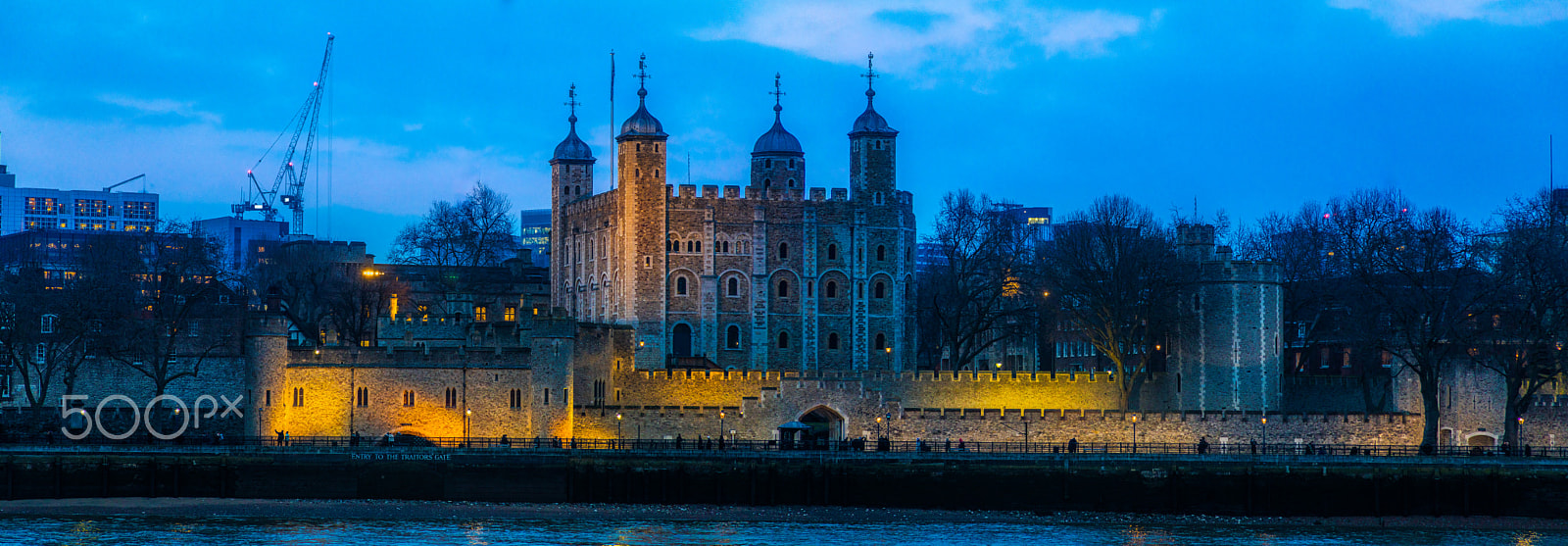 Canon EF 28-135mm F3.5-5.6 IS USM sample photo. Tower of london photography