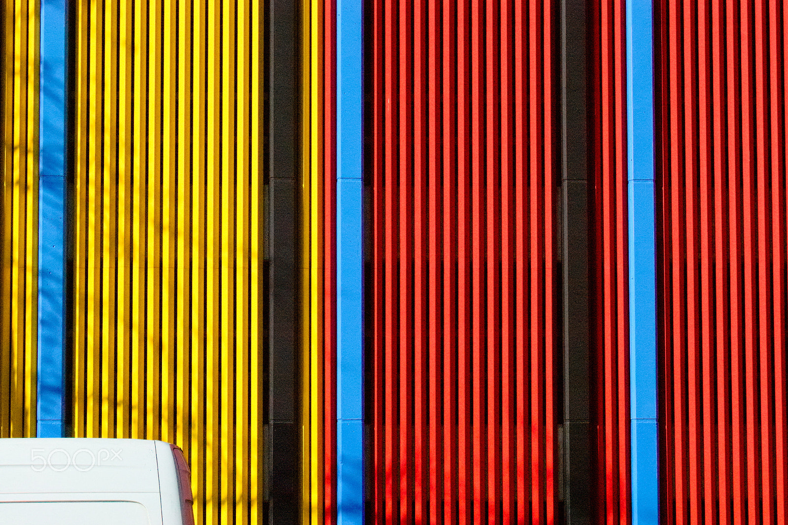 Nikon D70 sample photo. Colours in the street photography