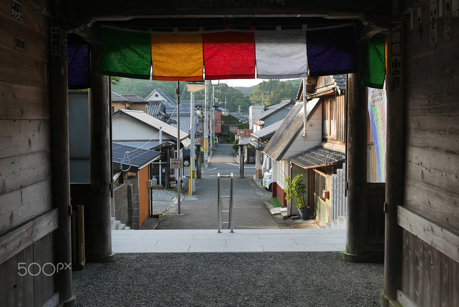 Panasonic Lumix DMC-GX7 + LUMIX G 20/F1.7 II sample photo. Quiet morning from the gate photography