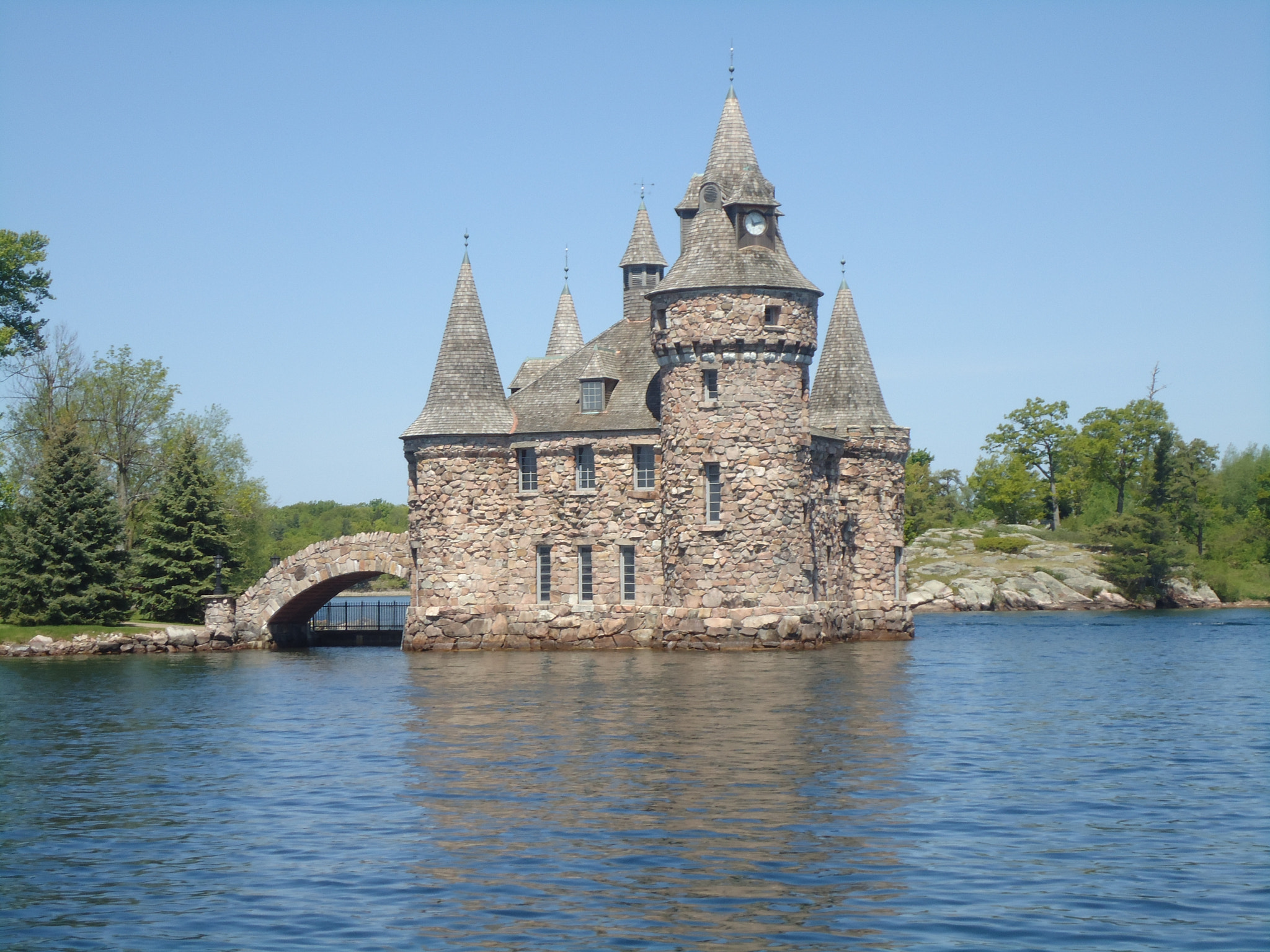 Sony Cyber-shot DSC-W330 sample photo. Thousand islands photography