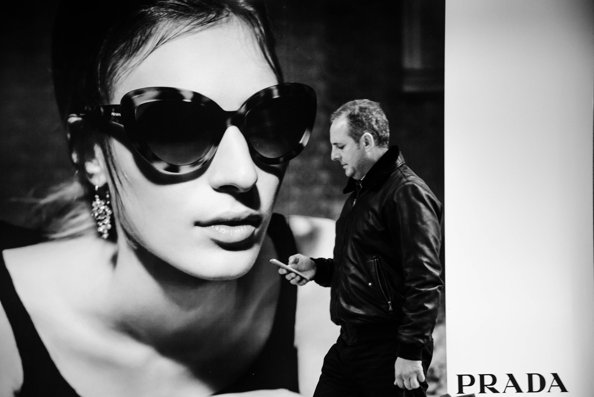 Sigma 18-200mm F3.5-6.3 II DC OS HSM sample photo. Prada photography