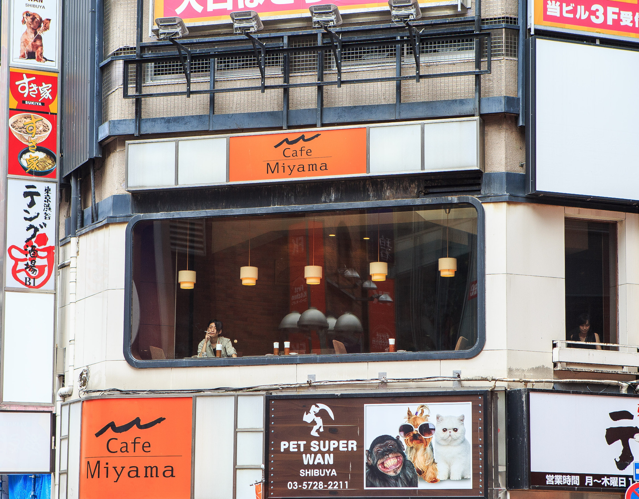Canon EOS-1D X sample photo. Cafe photography