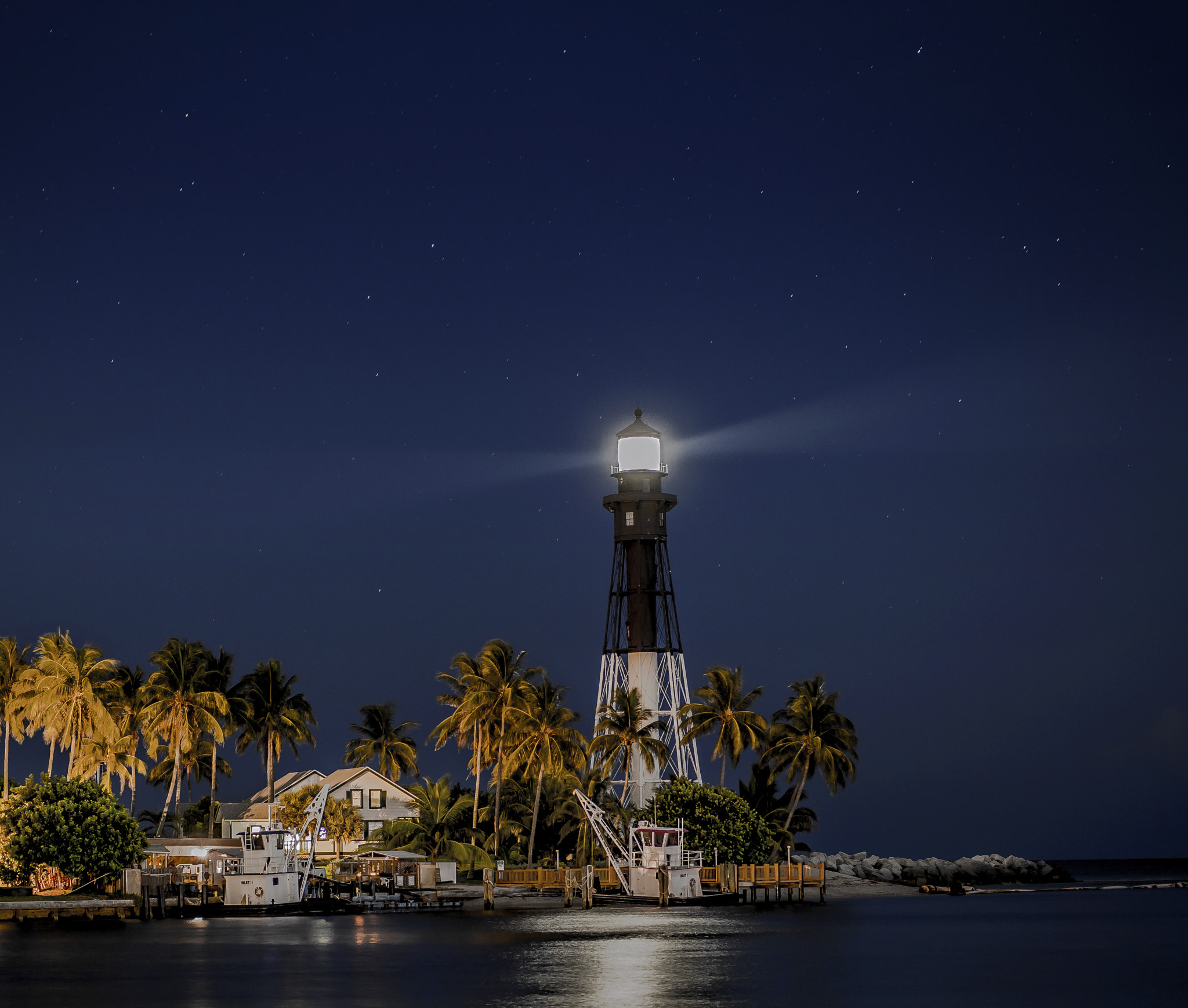 Panasonic Leica DG Nocticron 42.5mm F1.2 ASPH OIS sample photo. Lighthouse florida photography