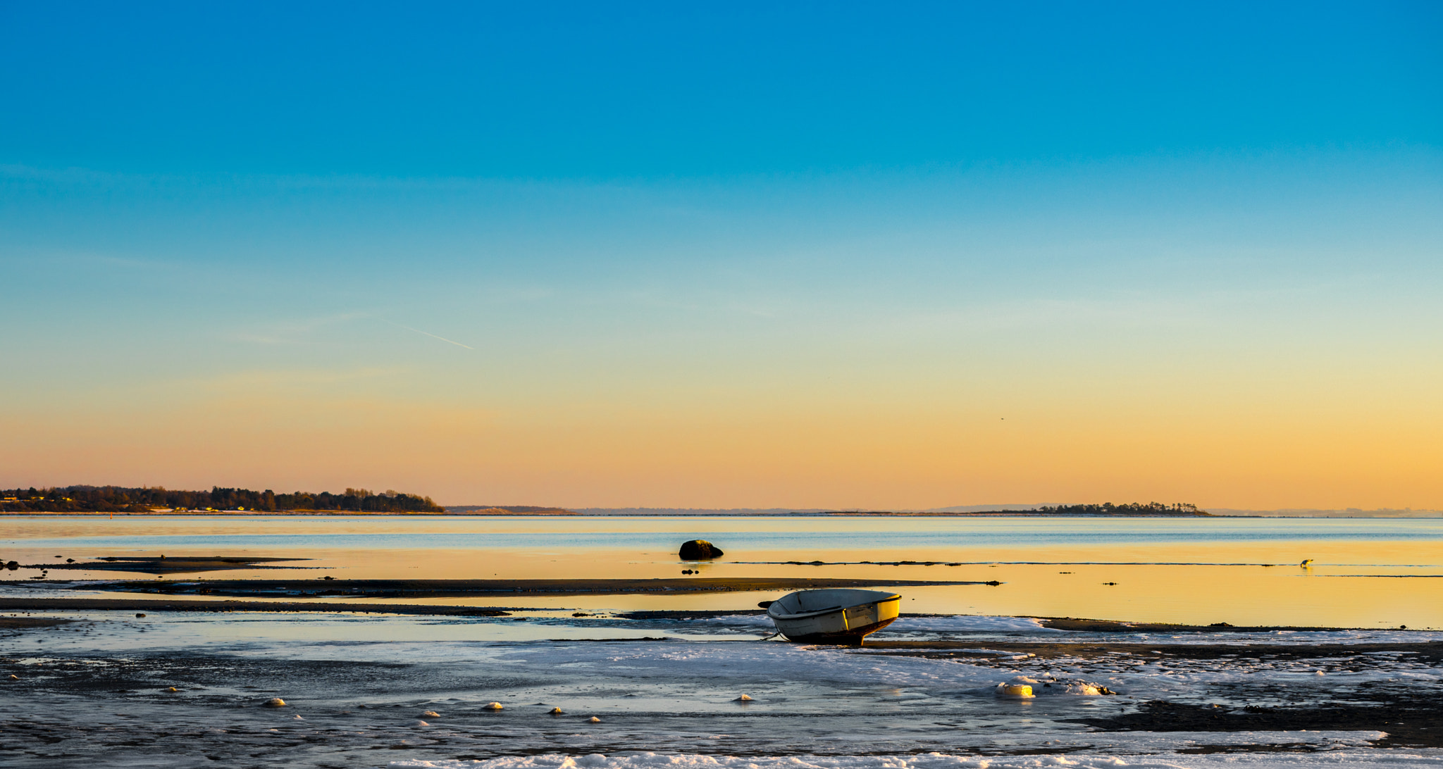 Sony a7 + Sony FE 70-200mm F4 G OSS sample photo. Stunning evening... photography