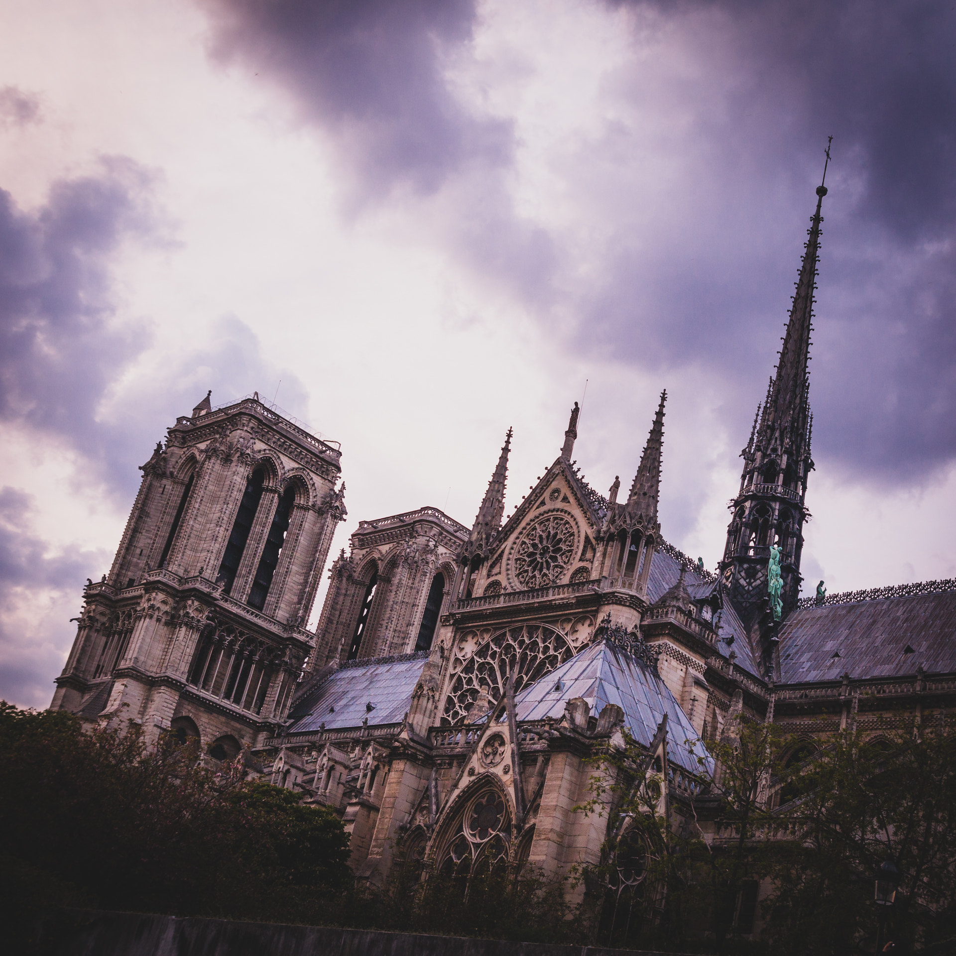 Canon EOS 70D + Tamron SP AF 17-50mm F2.8 XR Di II LD Aspherical (IF) sample photo. Notre dame photography