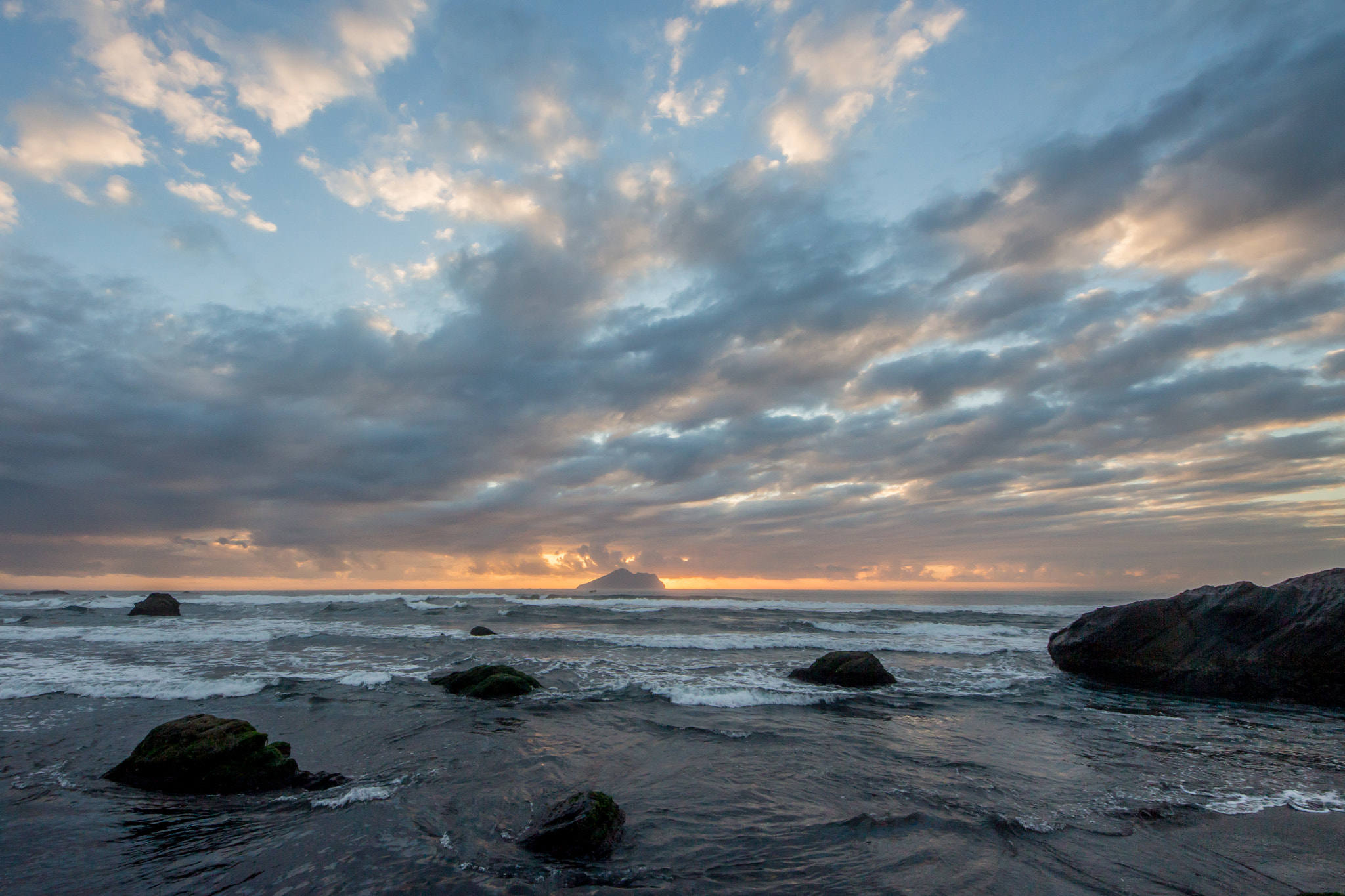 Sigma 8-16mm F4.5-5.6 DC HSM sample photo. Golden treasure island photography