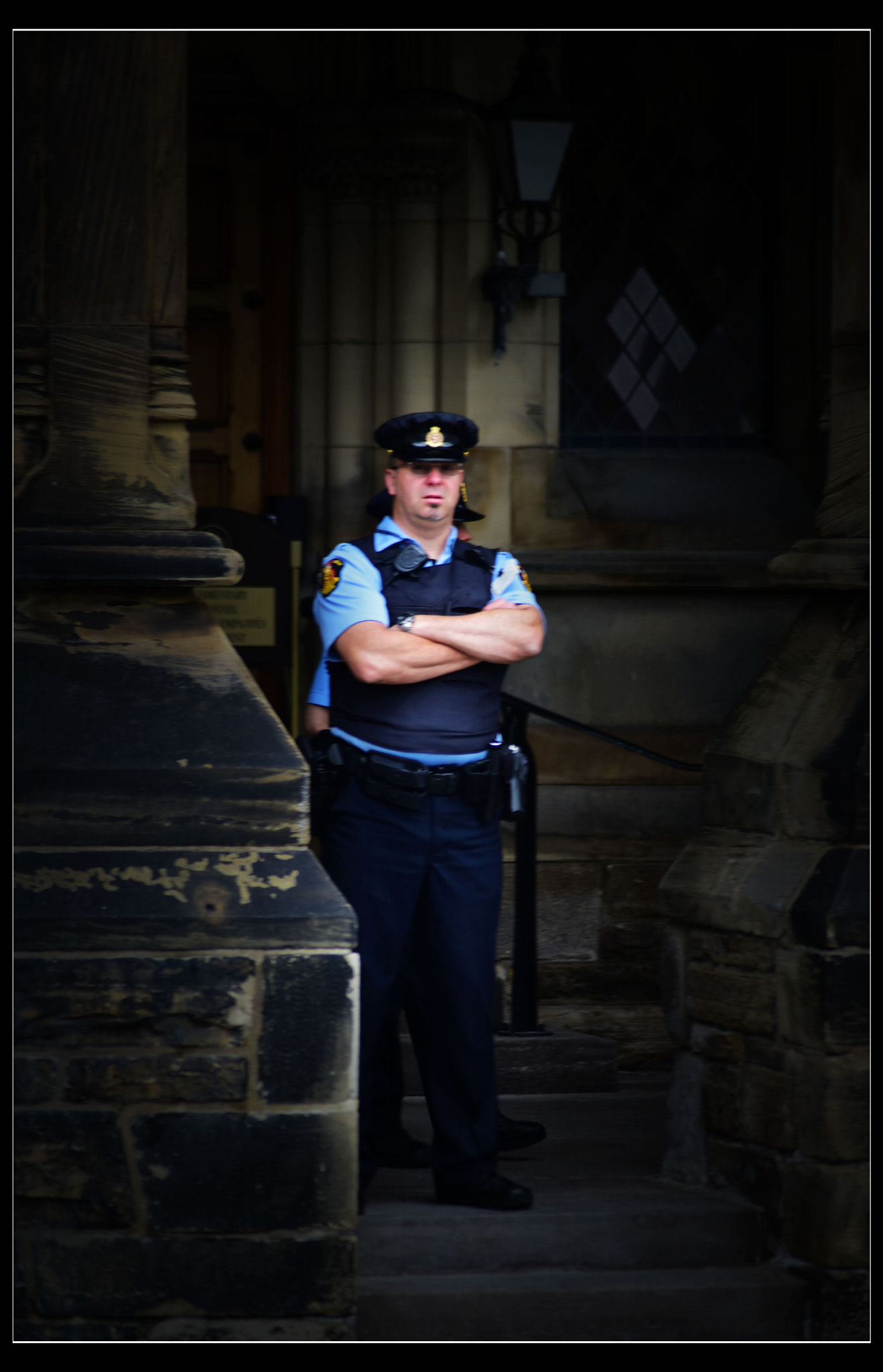 Nikon AF Nikkor 70-300mm F4-5.6G sample photo. Policeman photography