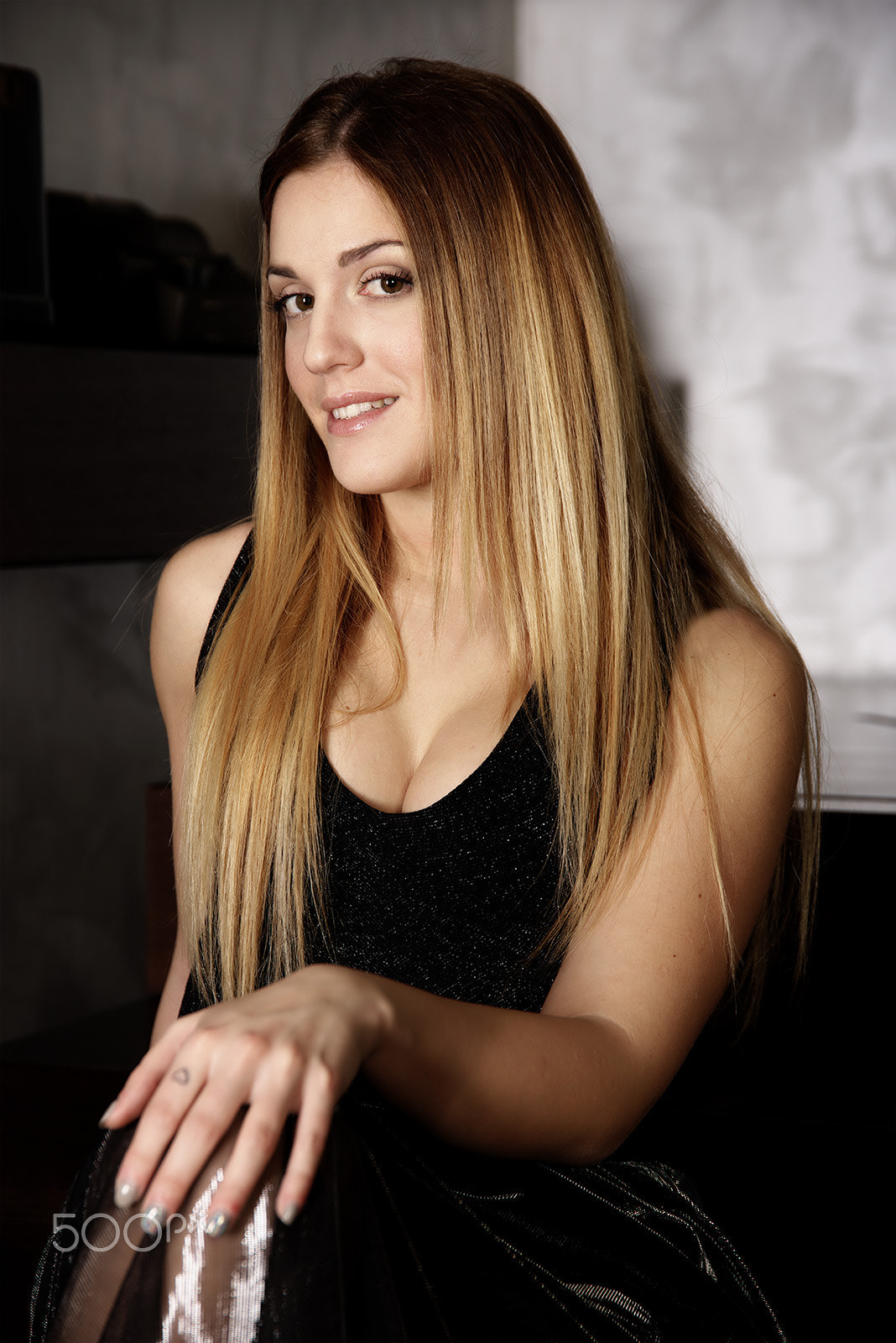 VR 24-105mm F/4.0 G sample photo. Jasmine golden girl photography
