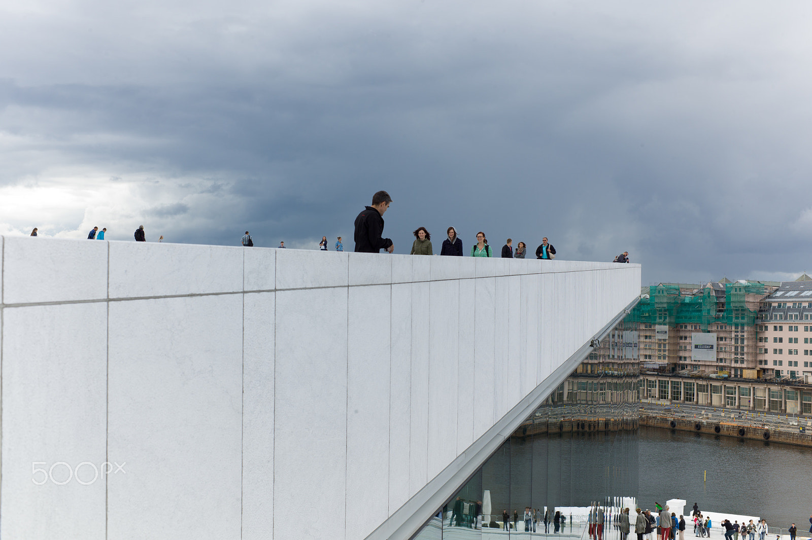 Leica M9 + Summicron-M 35mm f/2 (IV) sample photo. Opera house in oslo photography