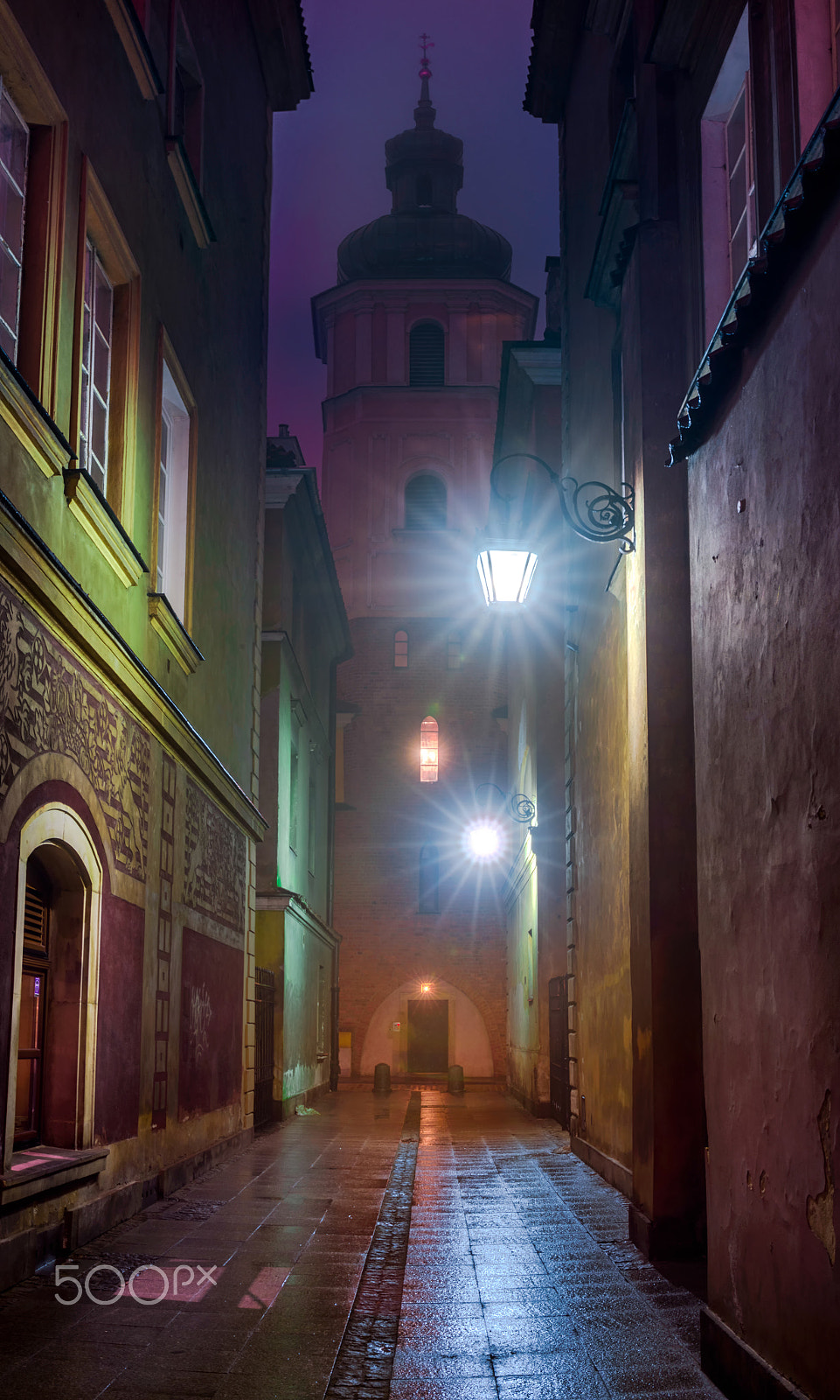 Nikon D7200 + Tamron SP 35mm F1.8 Di VC USD sample photo. A mediaeval alley photography