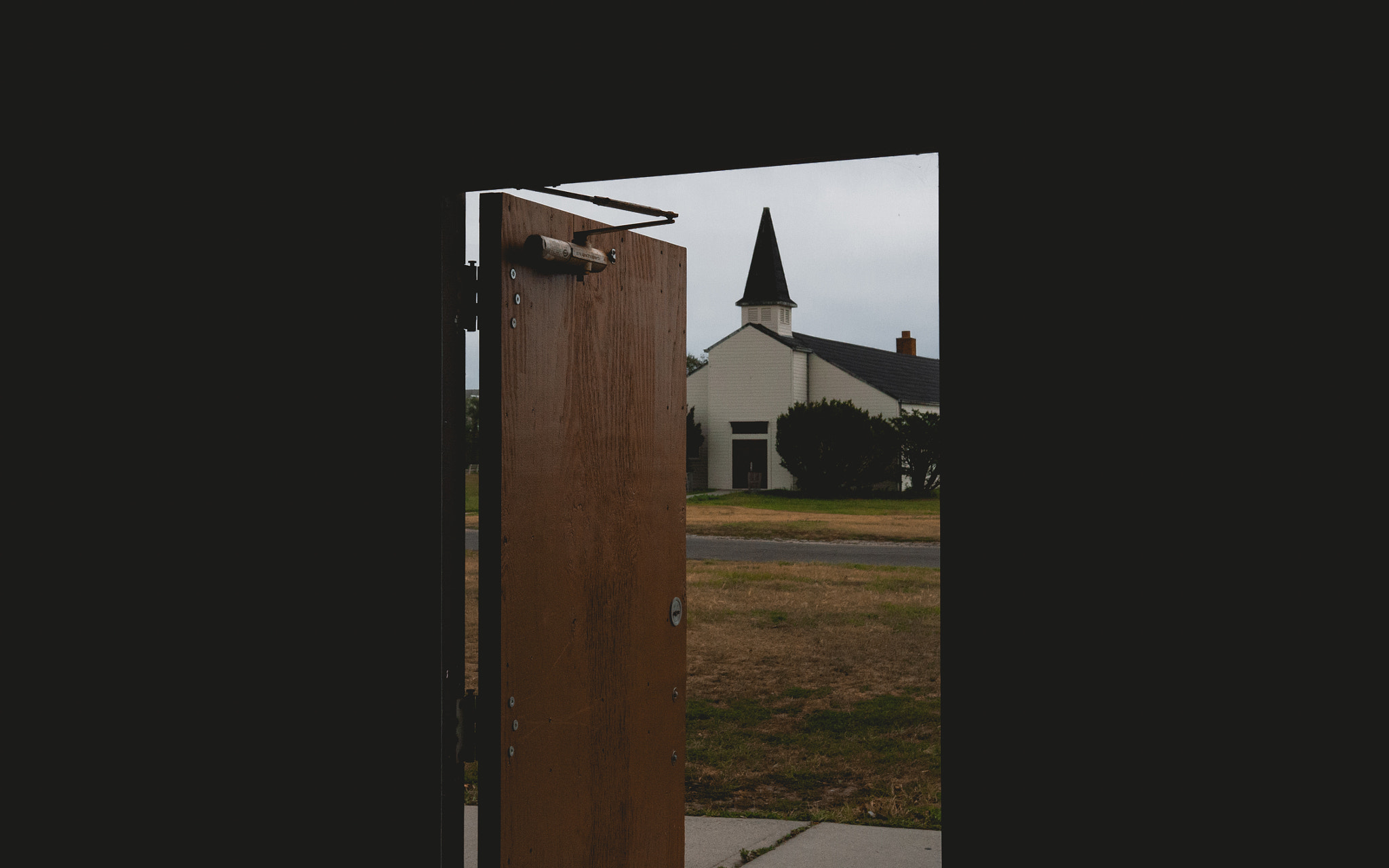 Panasonic Lumix DMC-GX7 + LUMIX G 20/F1.7 II sample photo. Good and evil photography