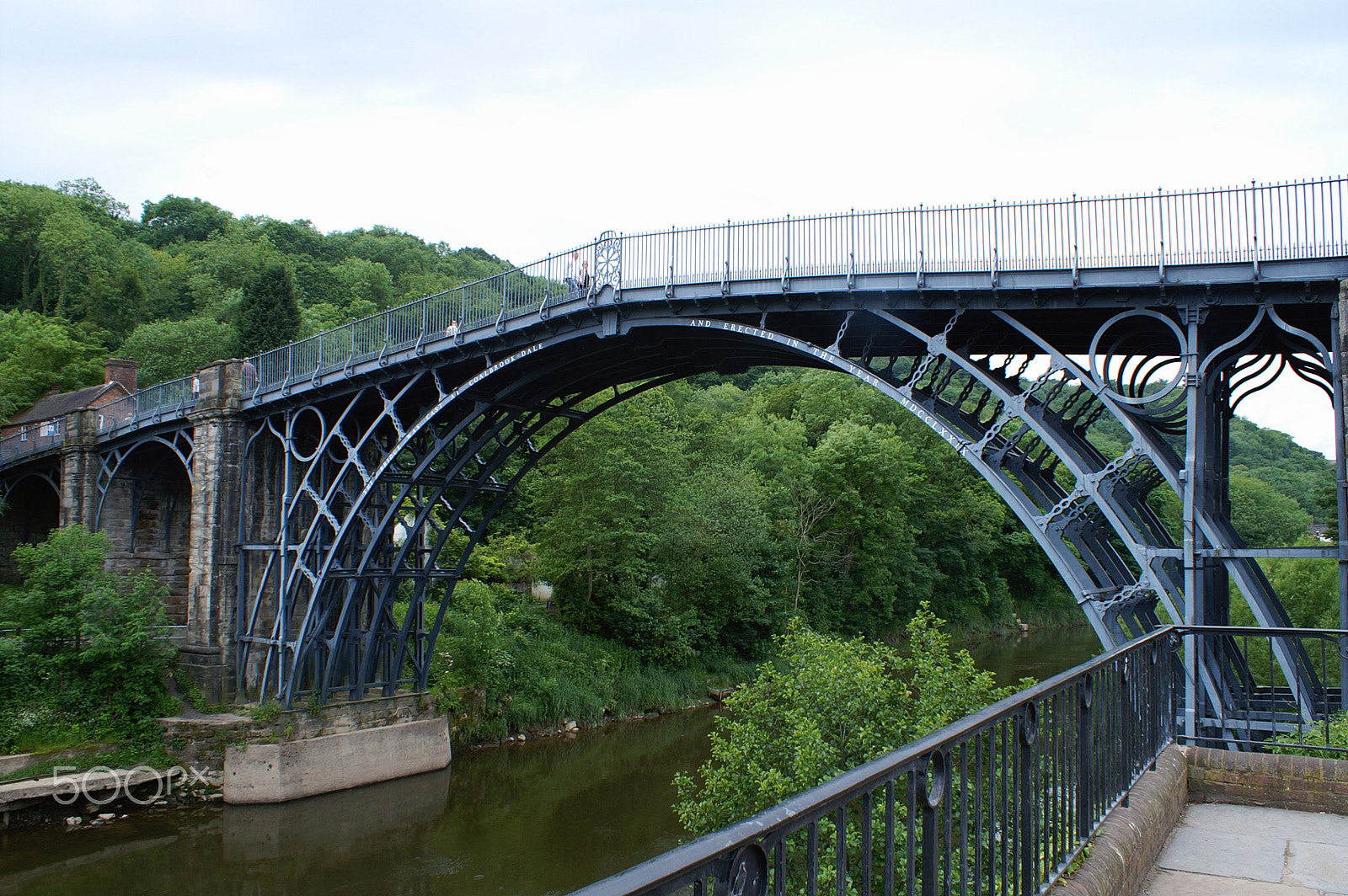 KONICA MINOLTA DYNAX 5D sample photo. Ironbridge photography