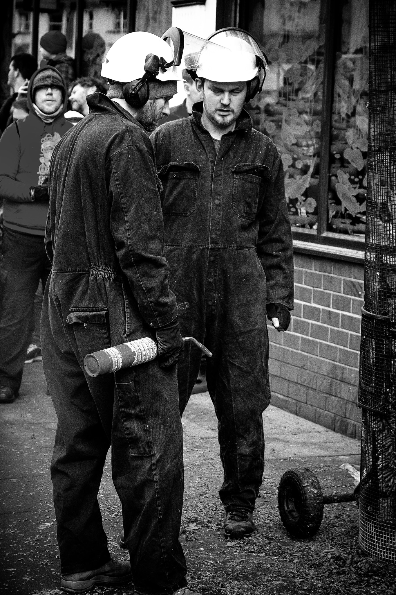 Sony SLT-A99V sample photo. Workers photography