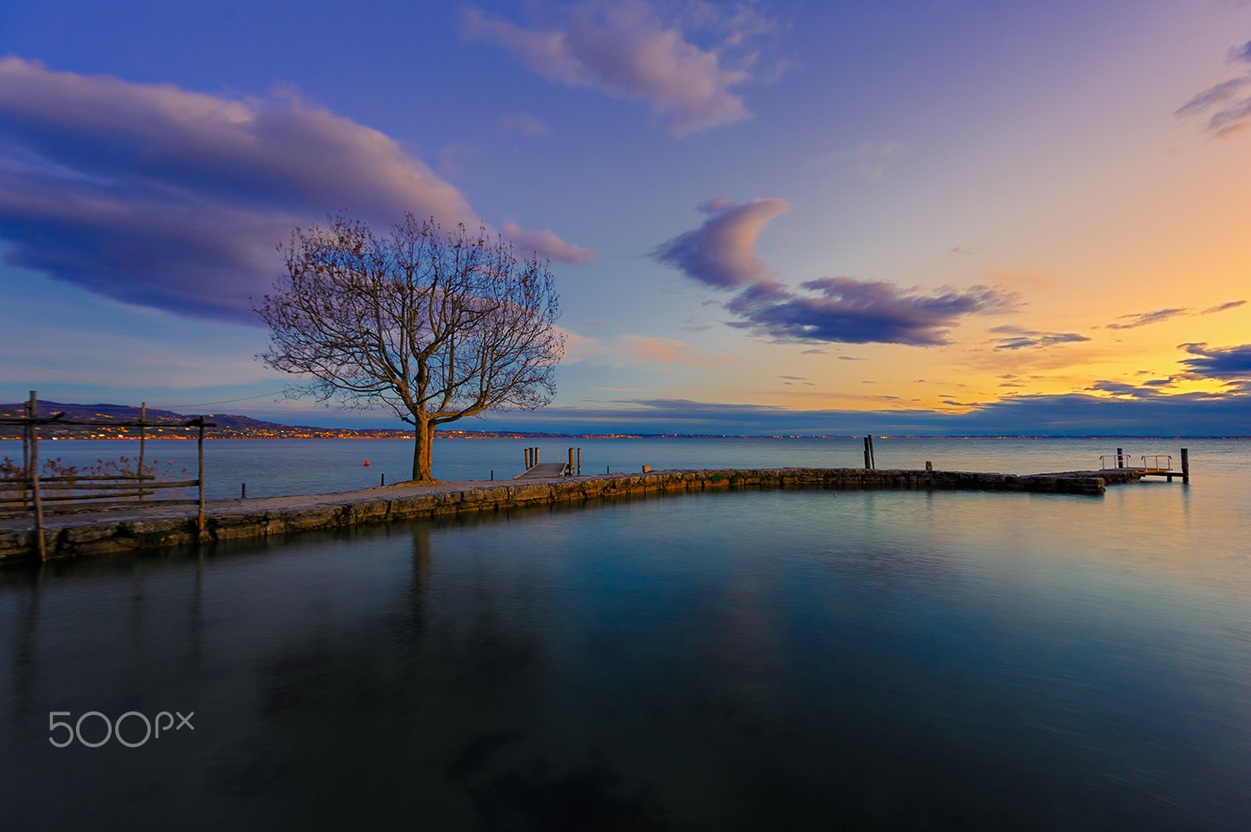 Nikon AF-S Nikkor 16-35mm F4G ED VR sample photo. The color of the evening photography