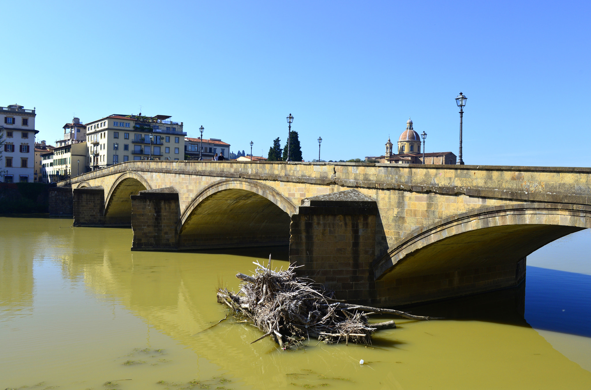 Nikon D610 + Nikon AF Nikkor 28mm F2.8D sample photo. Bridge in florence photography