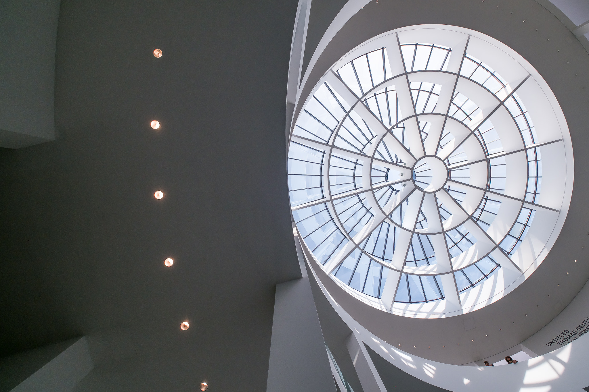 Fujifilm X-E1 + Fujifilm XF 10-24mm F4 R OIS sample photo. Circle roof photography