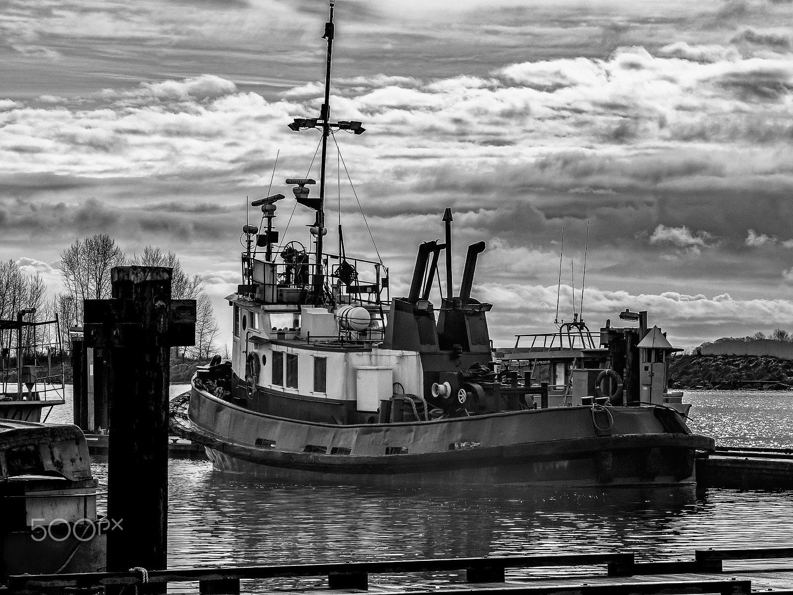Olympus OM-D E-M5 sample photo. Tug boat photography
