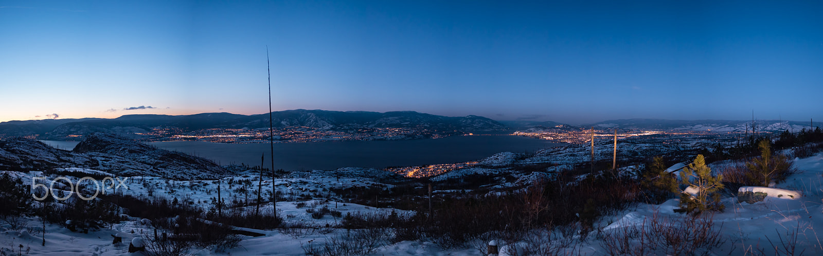 Panasonic Lumix DMC-GH4 + LUMIX G 20/F1.7 II sample photo. Pano ktown snowynight photography