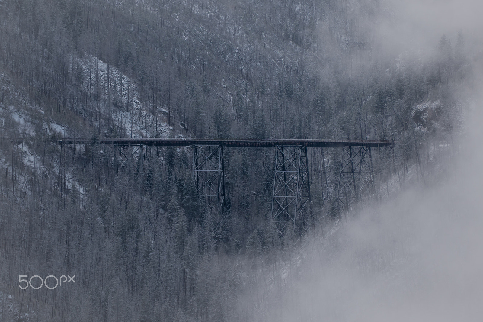 Panasonic Lumix DMC-GH4 sample photo. Fog trestle clearing photography