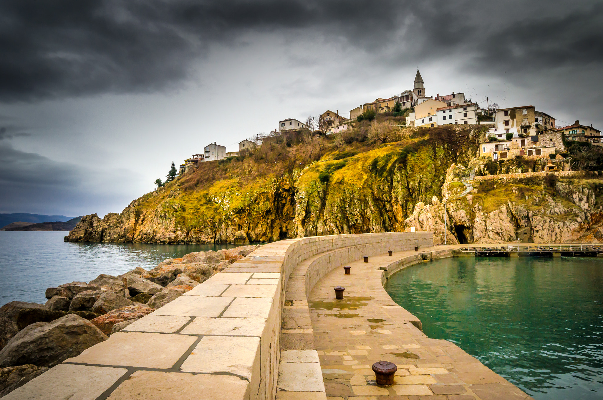 Samyang 14mm F2.8 ED AS IF UMC sample photo. Vrbnik- island of krk, croatia photography